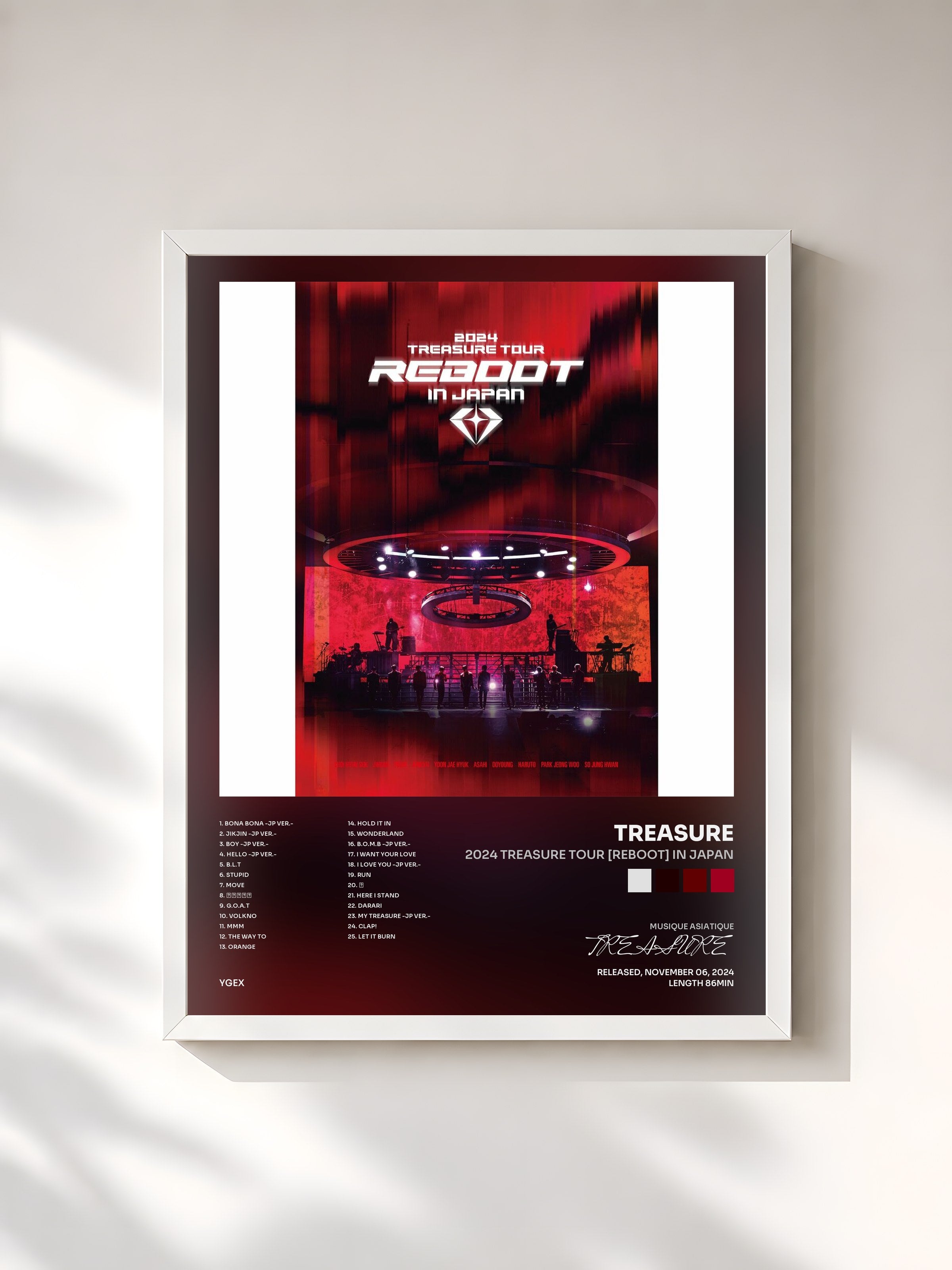 #blanc Tableau de l'album 2024 TREASURE TOUR [REBOOT] IN JAPAN de TREASURE, cadre blanc, imprimé et encadré en France