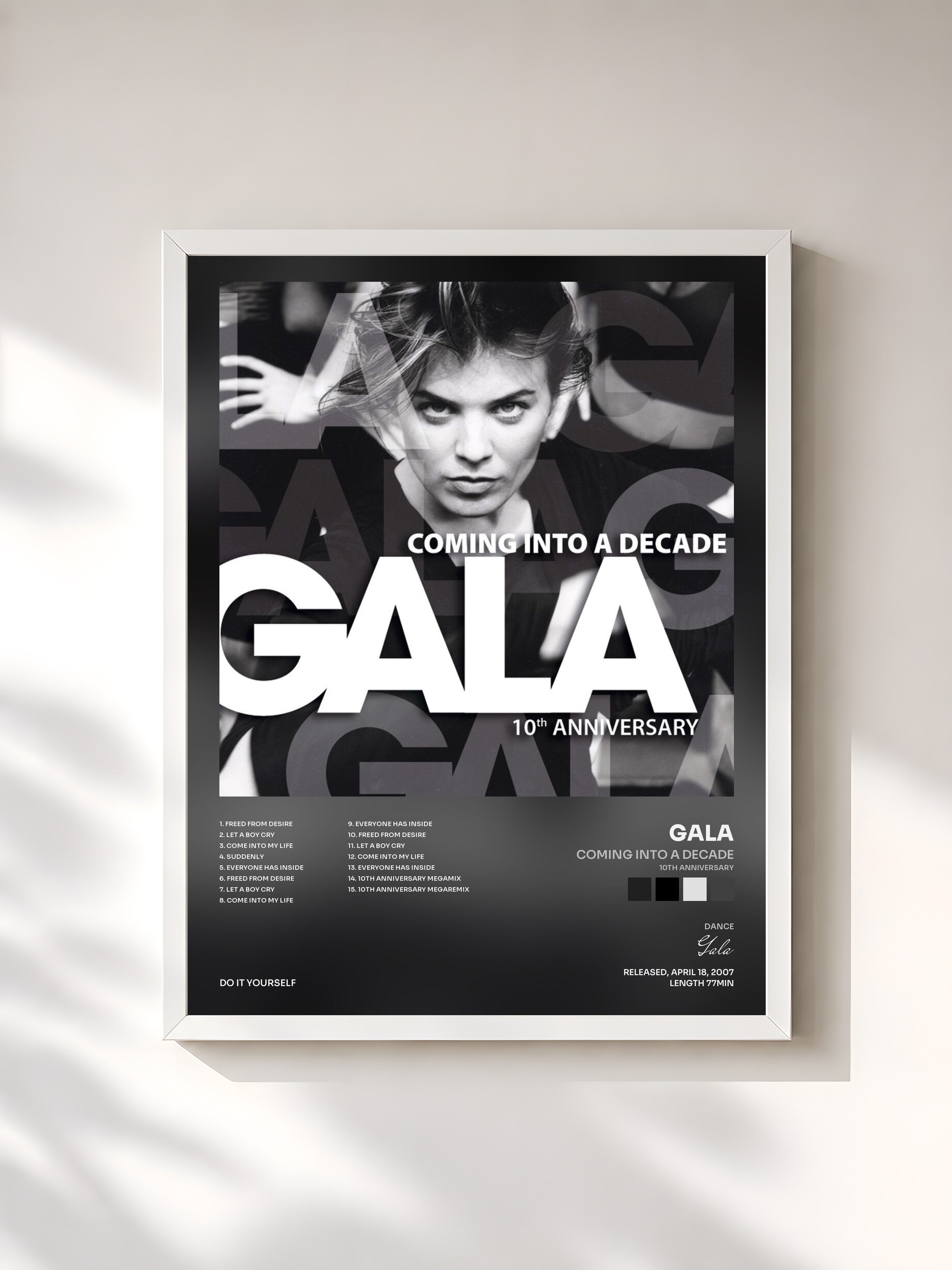 #blanc Tableau de l'album Coming Into a Decade (10Th Anniversary) de Gala, cadre blanc, imprimé et encadré en France