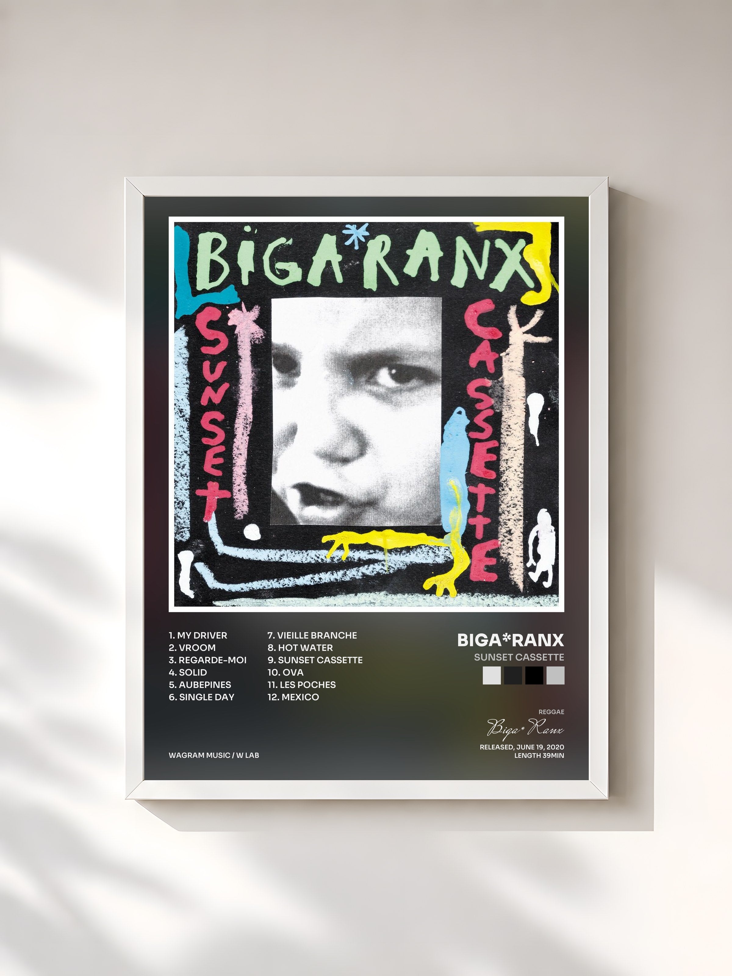 #blanc Tableau de l'album Sunset Cassette de Biga*Ranx, cadre blanc, imprimé et encadré en France