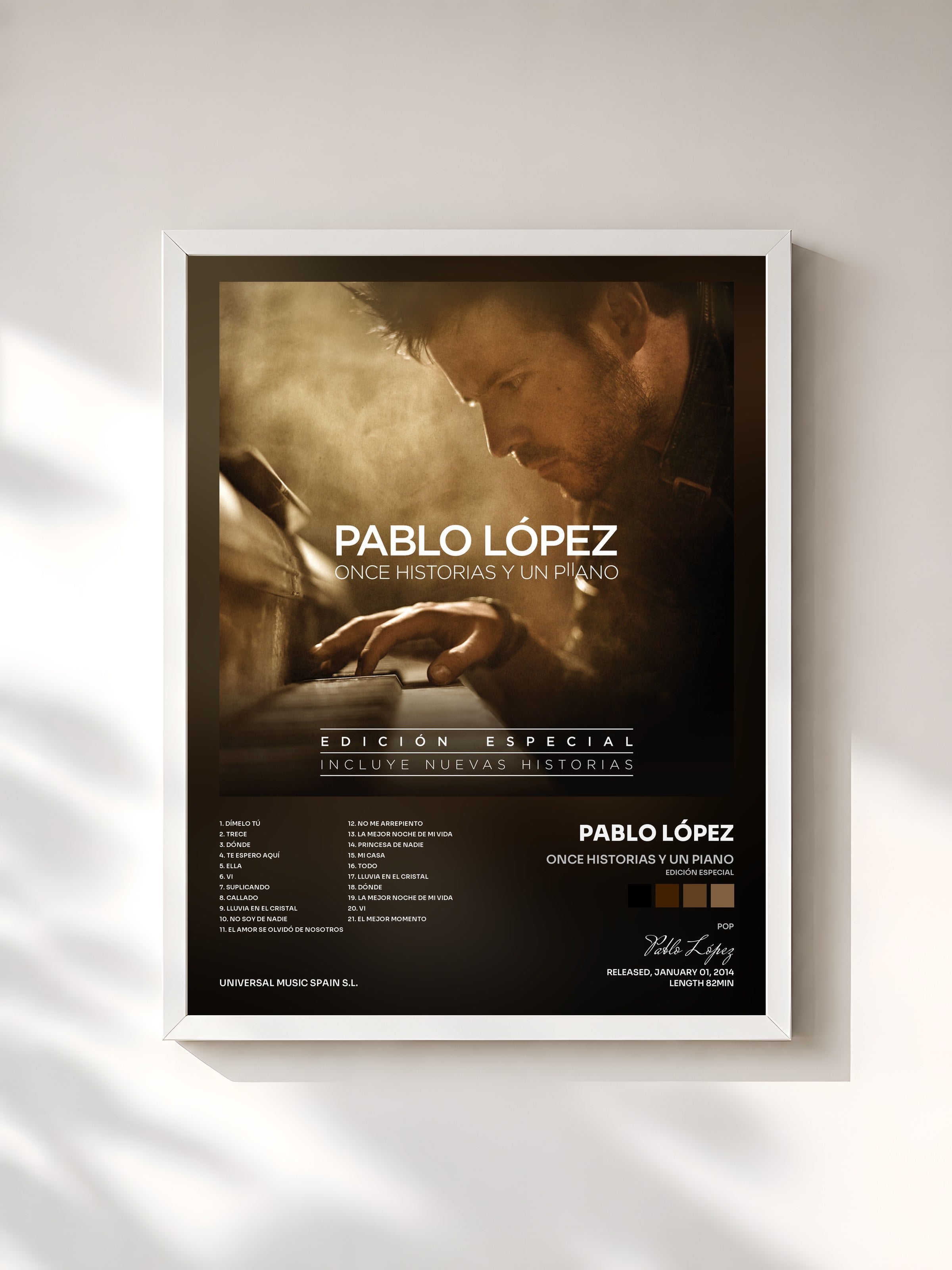 #blanc Tableau de l'album Once Historias Y Un Piano (Edición Especial) de Pablo López, cadre blanc, imprimé et encadré en France