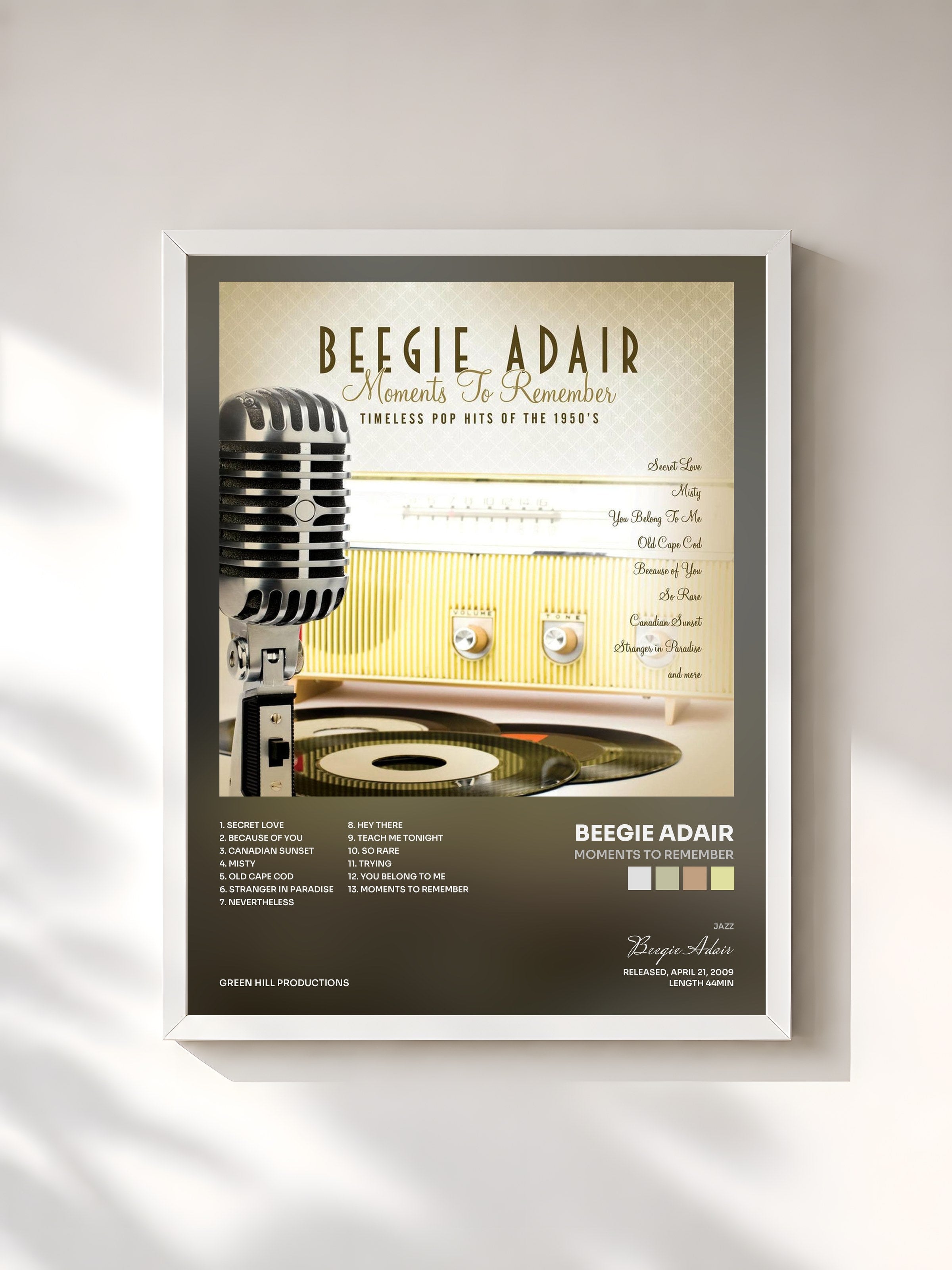 #blanc Tableau de l'album Moments To Remember de Beegie Adair, cadre blanc, imprimé et encadré en France