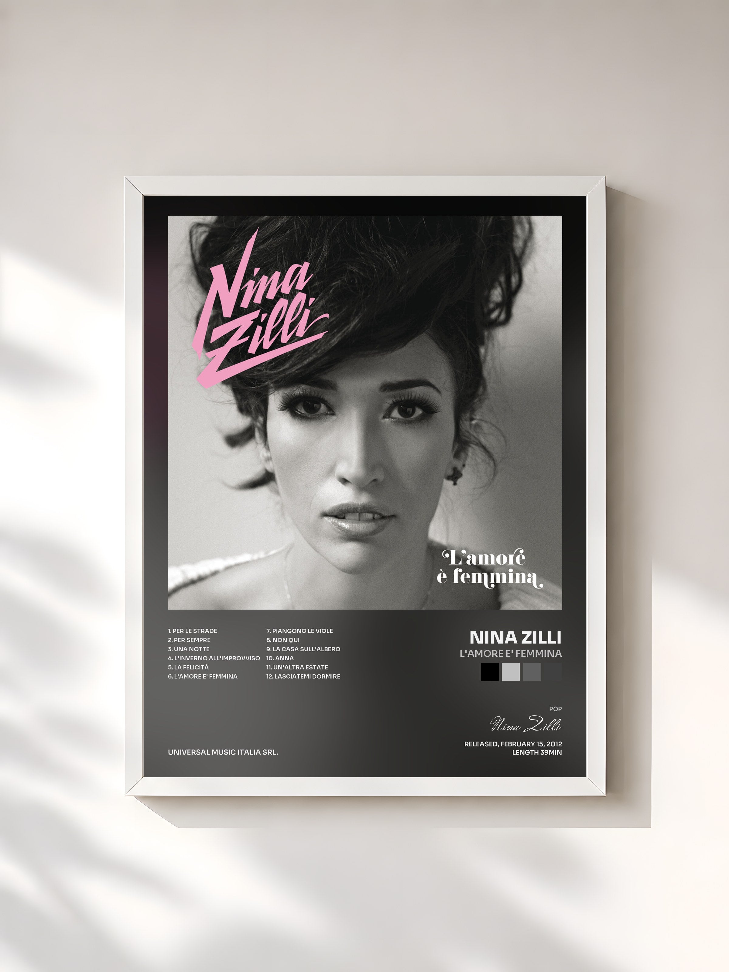 #blanc Tableau de l'album L'Amore E' Femmina de Nina Zilli, cadre blanc, imprimé et encadré en France