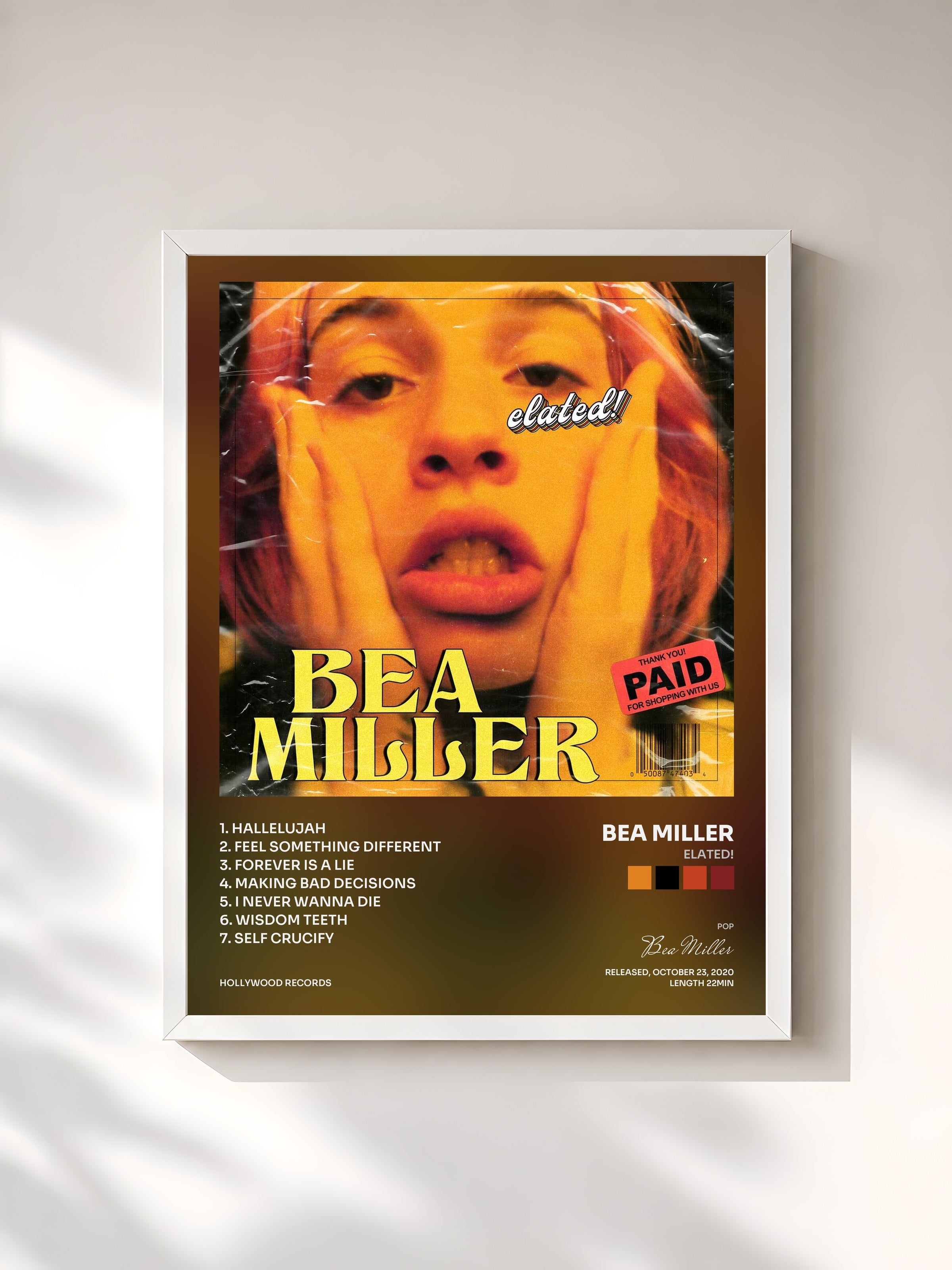 #blanc Tableau de l'album elated! de Bea Miller, cadre blanc, imprimé et encadré en France