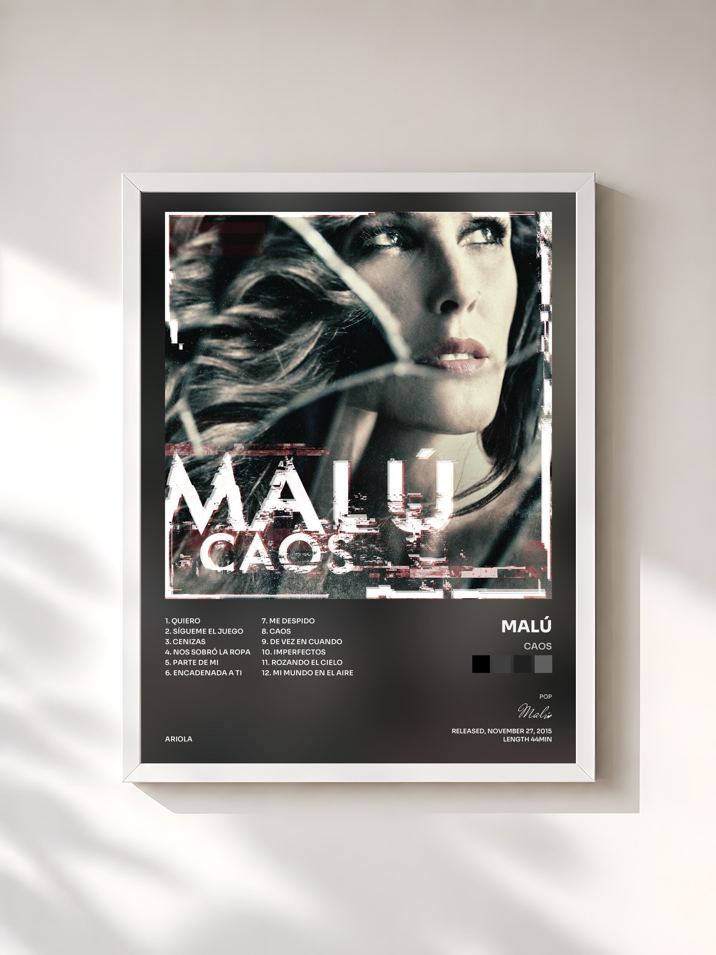 #blanc Tableau de l'album Caos de Malú, cadre blanc, imprimé et encadré en France