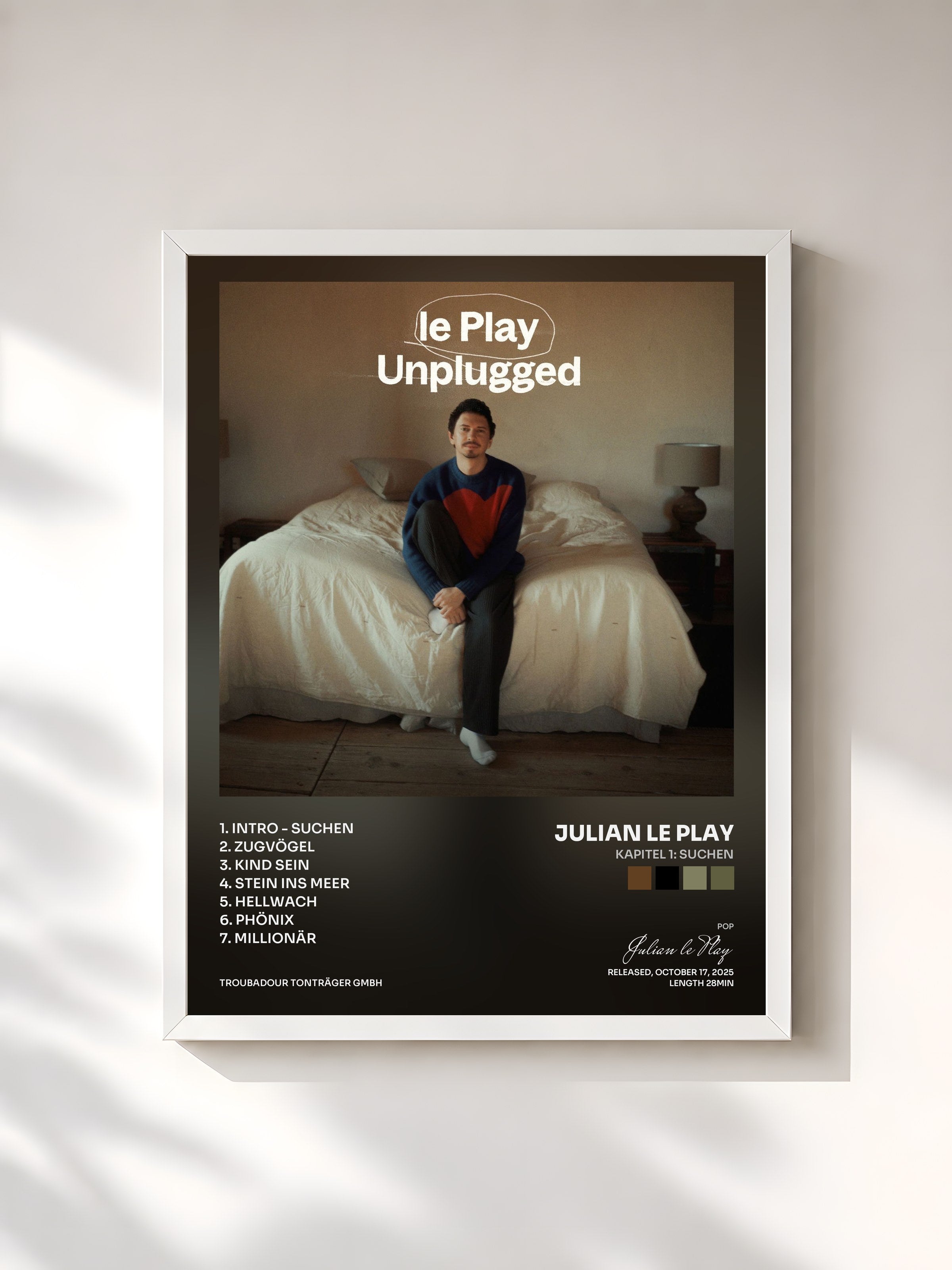#blanc Tableau de l'album Kapitel 1: Suchen de Julian le Play, cadre blanc, imprimé et encadré en France