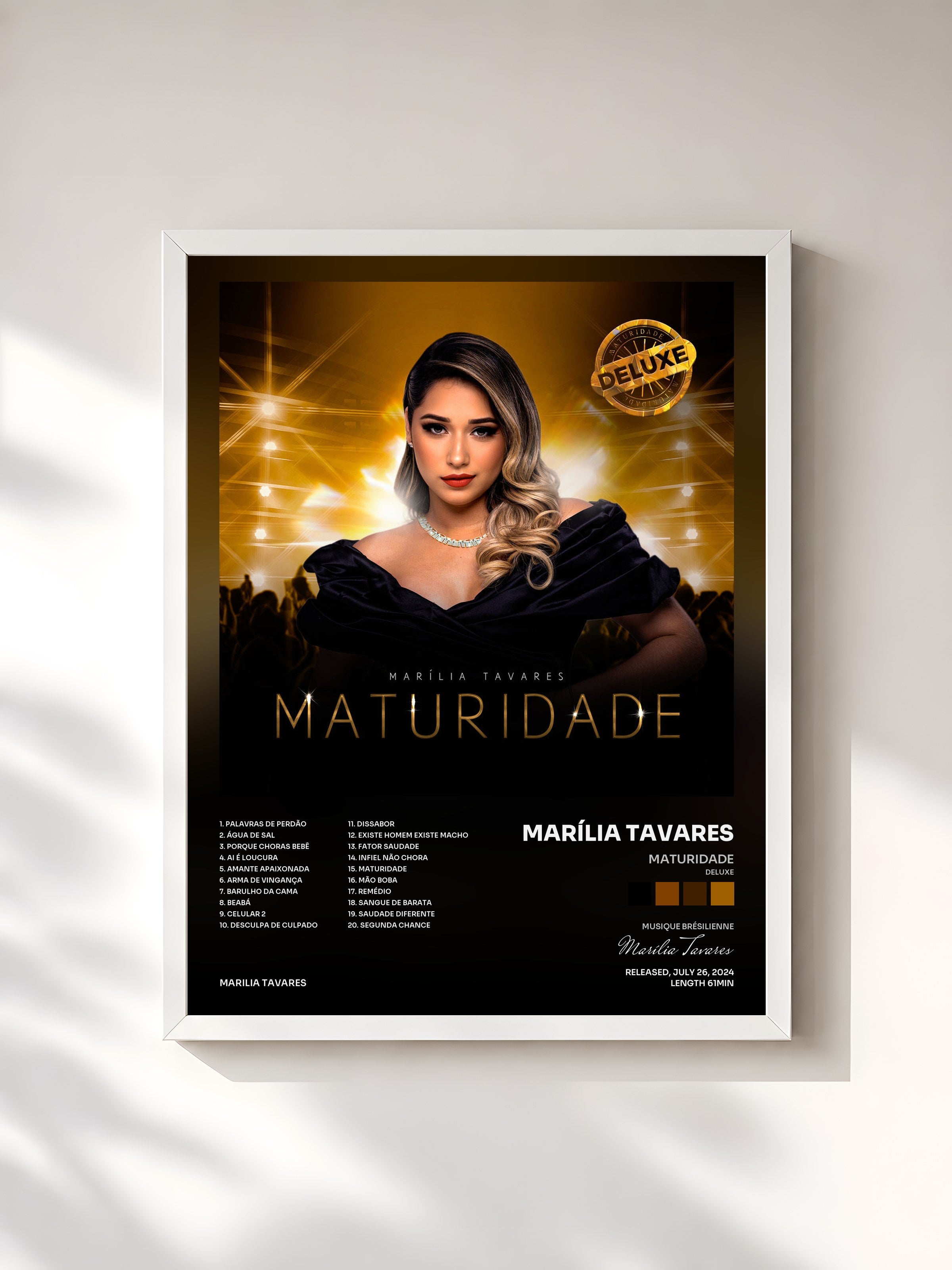 #blanc Tableau de l'album Maturidade (Deluxe) de Marília Tavares, cadre blanc, imprimé et encadré en France