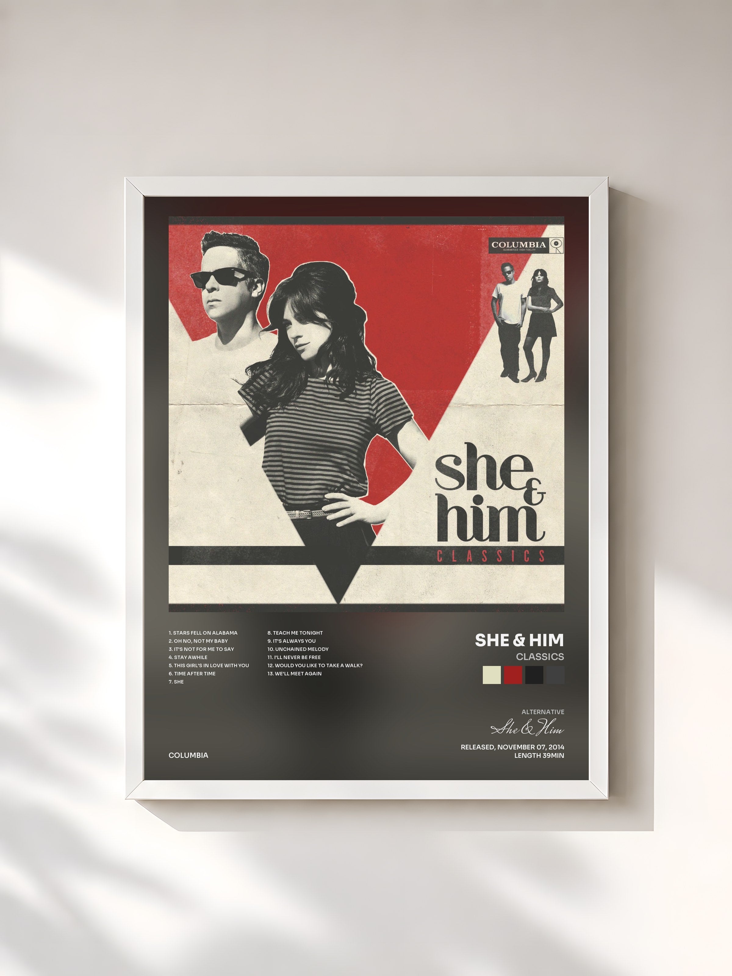 #blanc Tableau de l'album Classics de She & Him, cadre blanc, imprimé et encadré en France