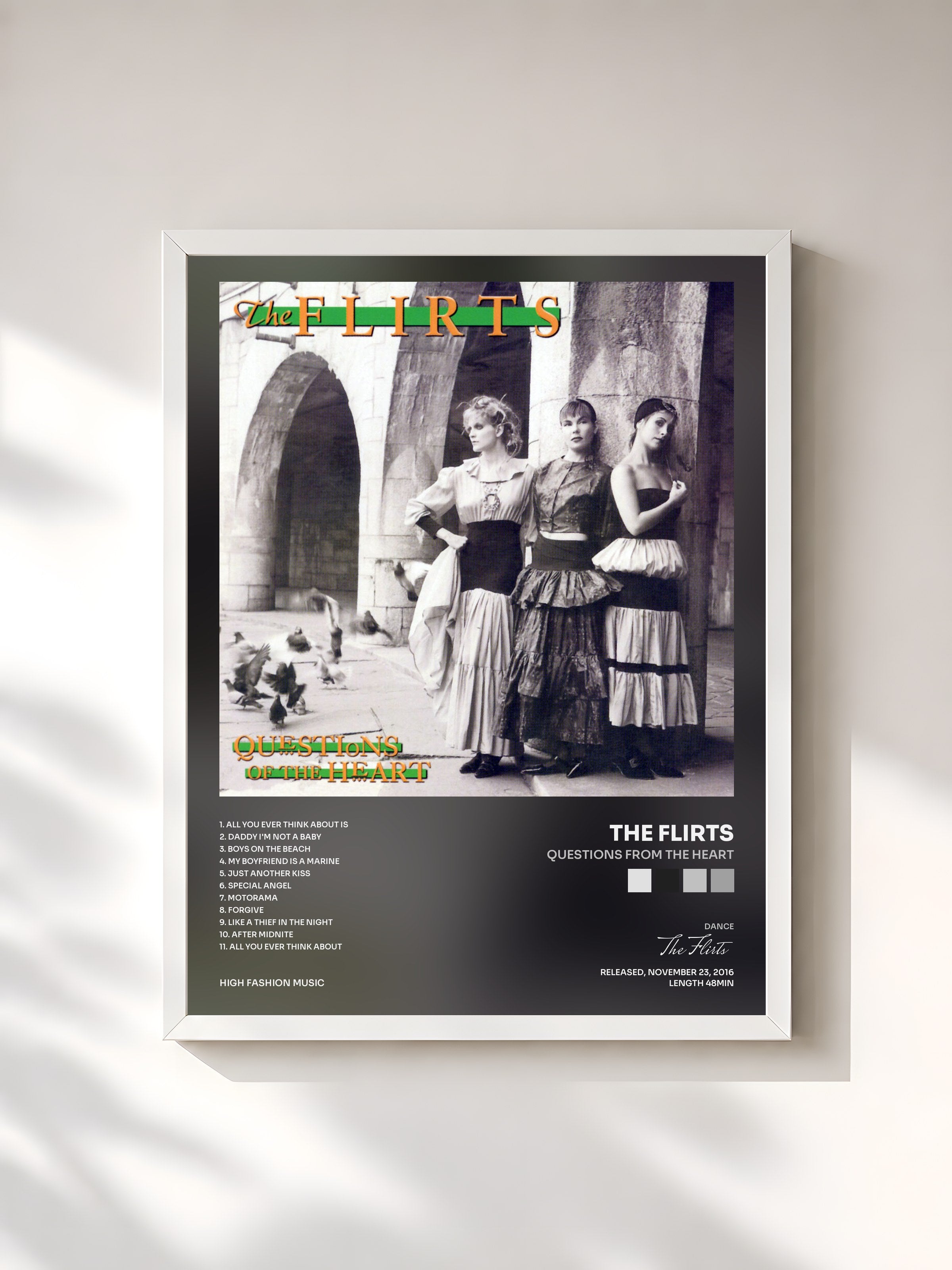 #blanc Tableau de l'album Questions From The Heart de The Flirts, cadre blanc, imprimé et encadré en France