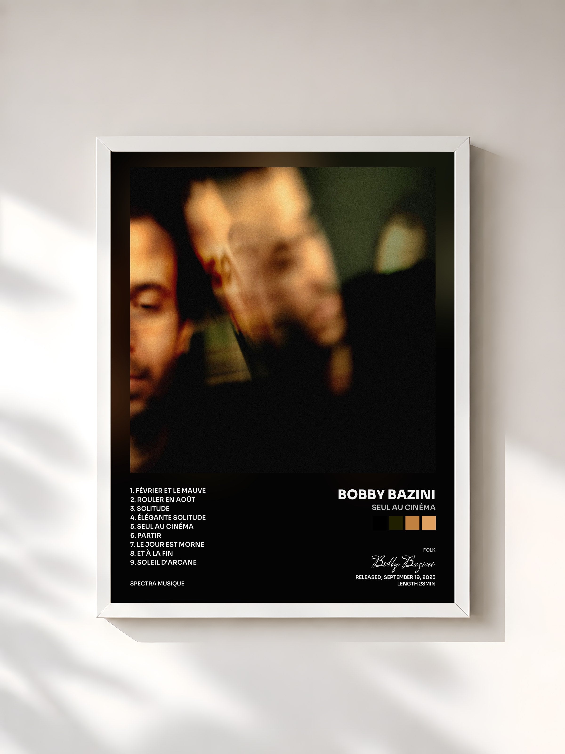 #blanc Tableau de l'album Seul au cinéma de Bobby Bazini, cadre blanc, imprimé et encadré en France