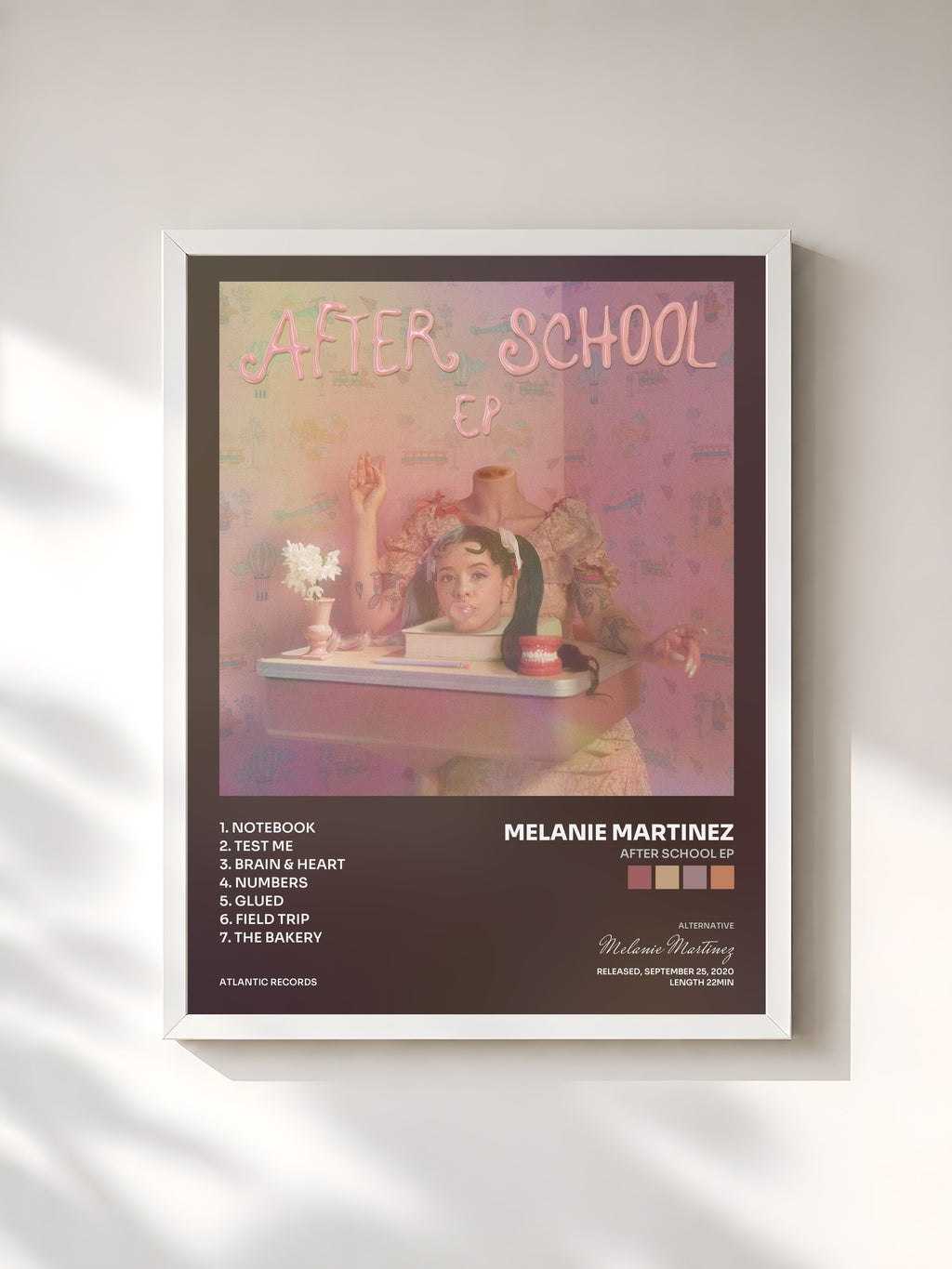 #blanc Tableau de l'album After School EP de Melanie Martinez, cadre blanc, imprimé et encadré en France