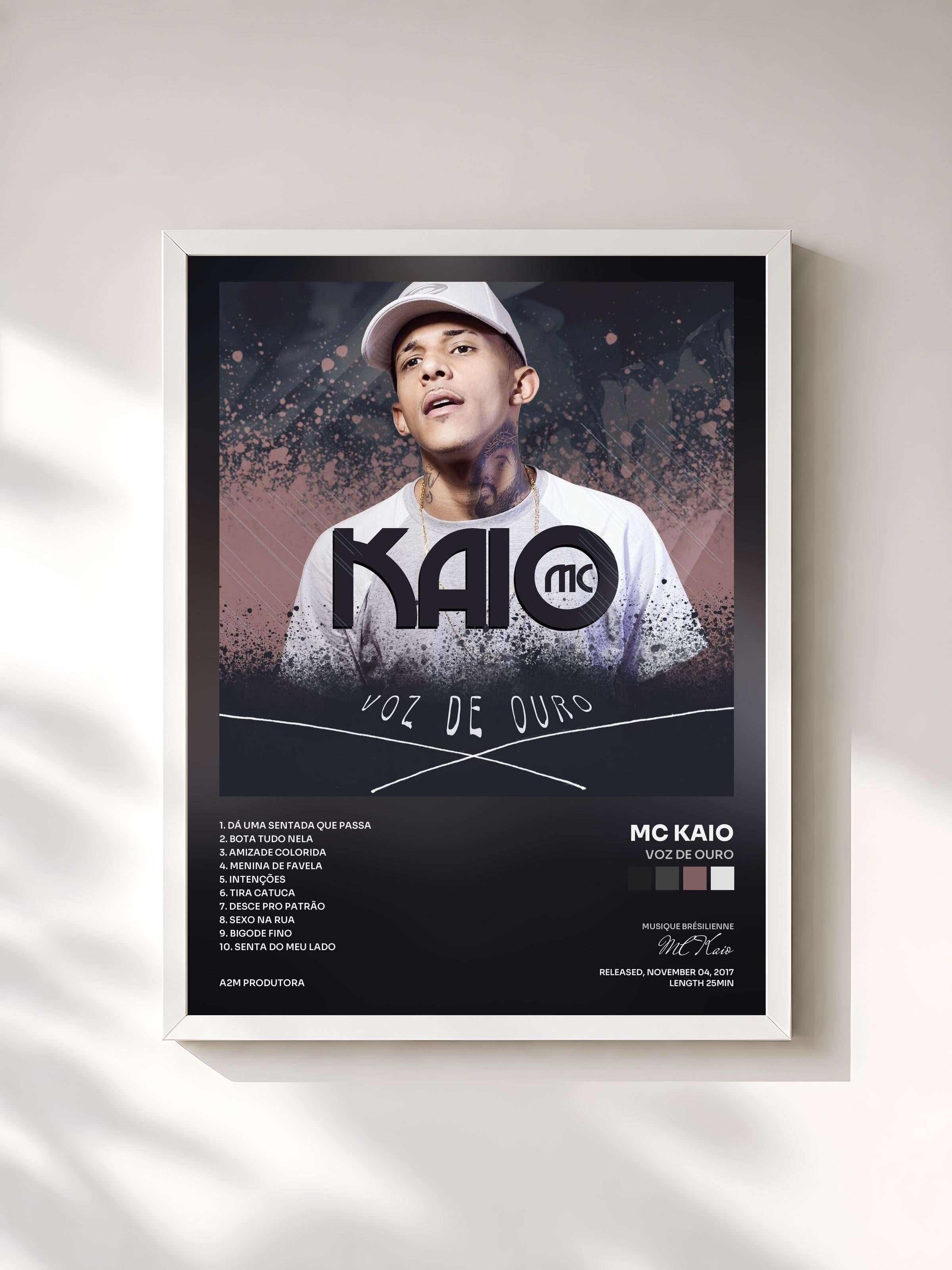 #blanc Tableau de l'album Voz de Ouro de MC Kaio, cadre blanc, imprimé et encadré en France