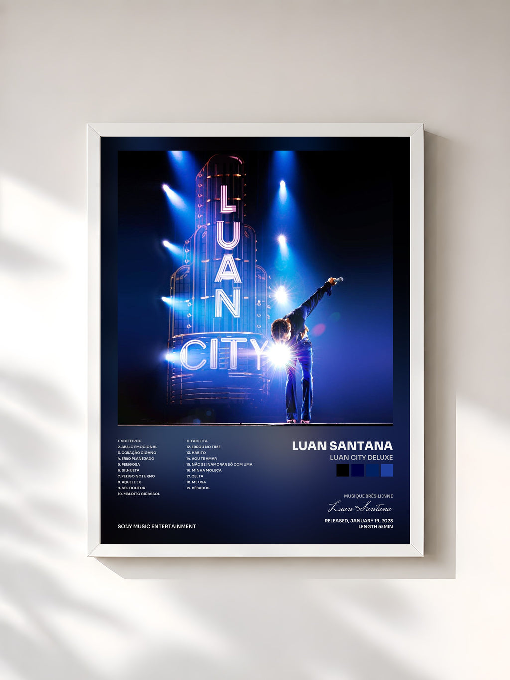 #blanc Tableau de l'album LUAN CITY DELUXE de Luan Santana, cadre blanc, imprimé et encadré en France