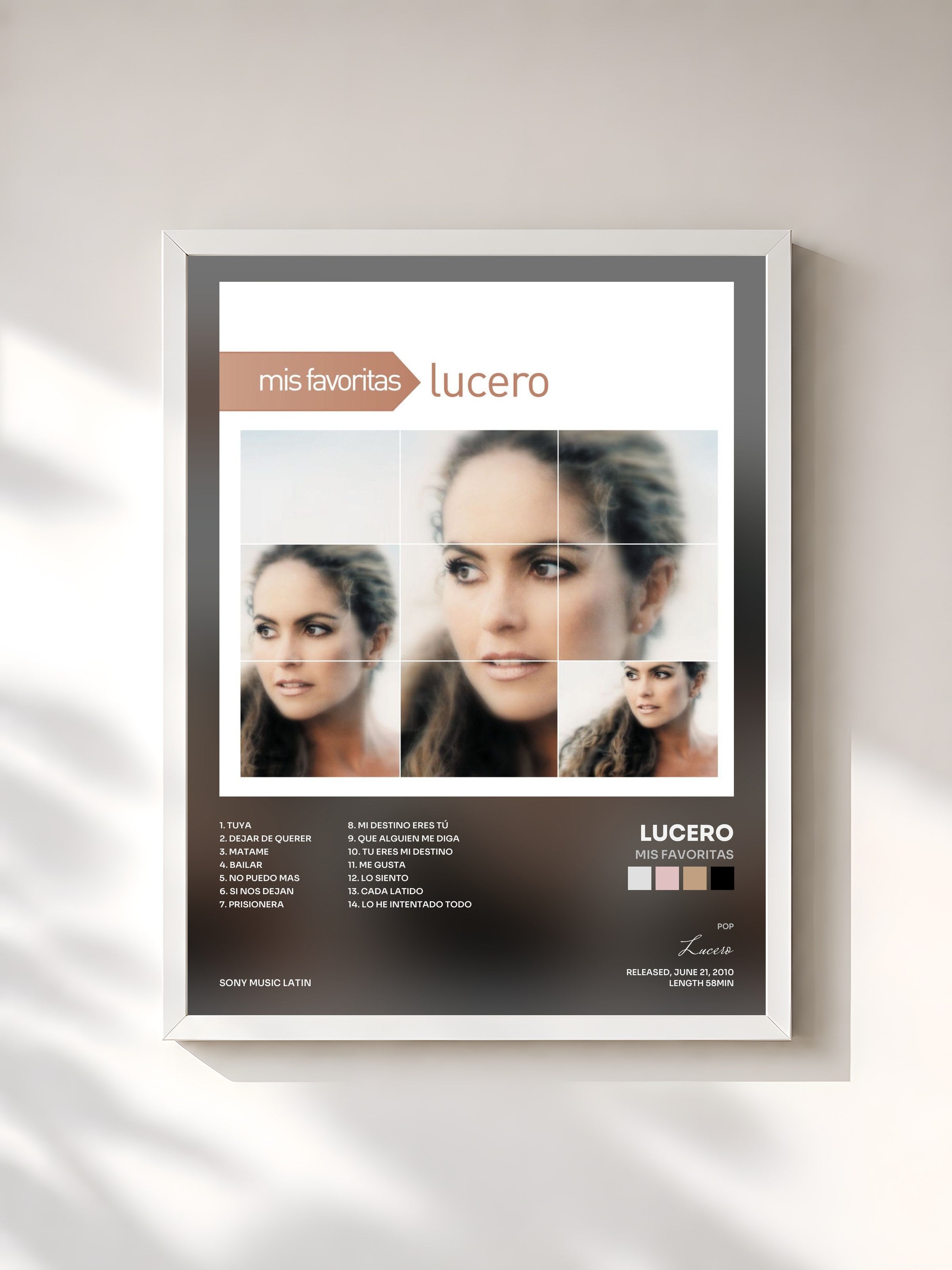 #blanc Tableau de l'album Mis Favoritas de Lucero, cadre blanc, imprimé et encadré en France