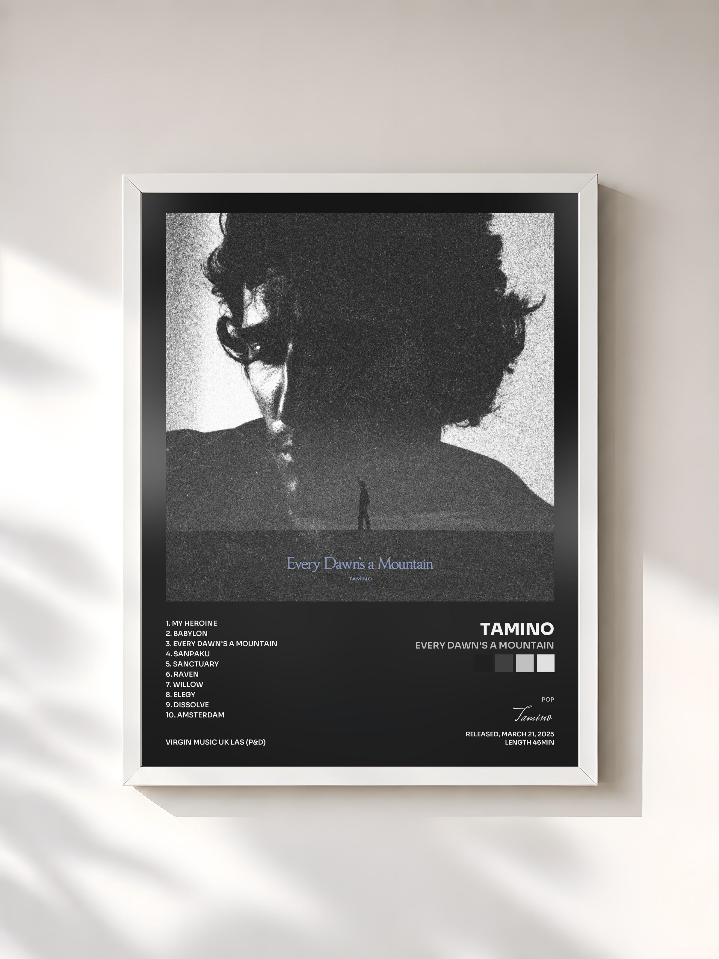 #blanc Tableau de l'album Every Dawn's a Mountain de Tamino, cadre blanc, imprimé et encadré en France