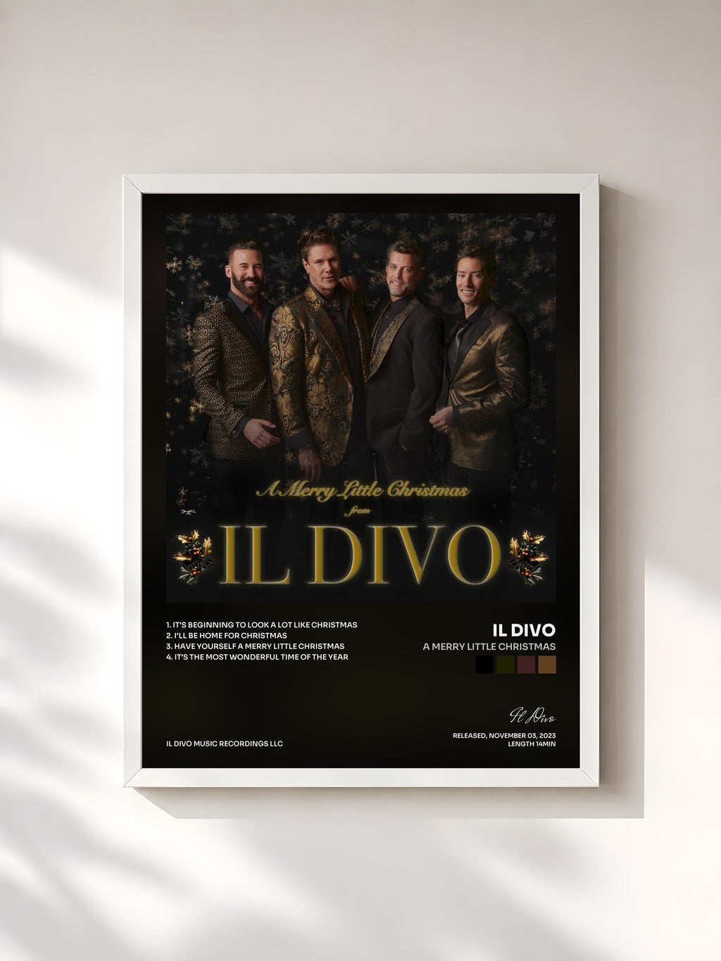 #blanc A Merry Little Christmas von Il Divo als gerahmter Kunstdruck, weißer Rahmen, gedruckt und gerahmt in Frankreich
