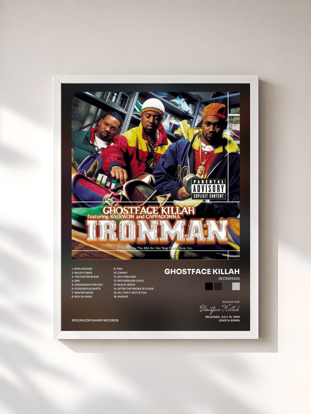 #blanc Ironman de Ghostface Killah en lámina enmarcada, marco blanco, impresa y enmarcada en Francia