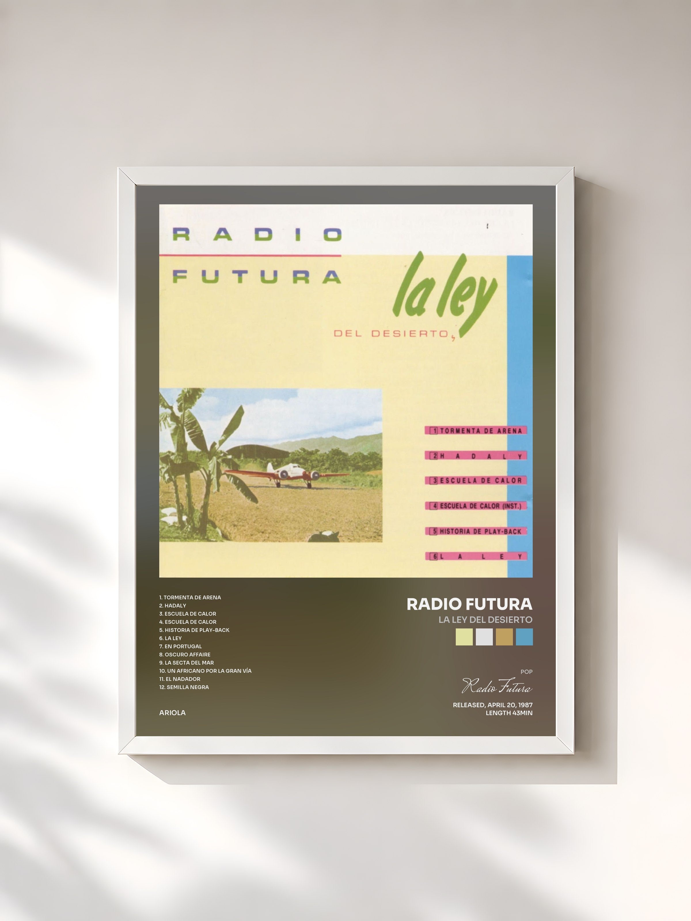 #blanc Tableau de l'album La Ley Del Desierto de Radio Futura, cadre blanc, imprimé et encadré en France