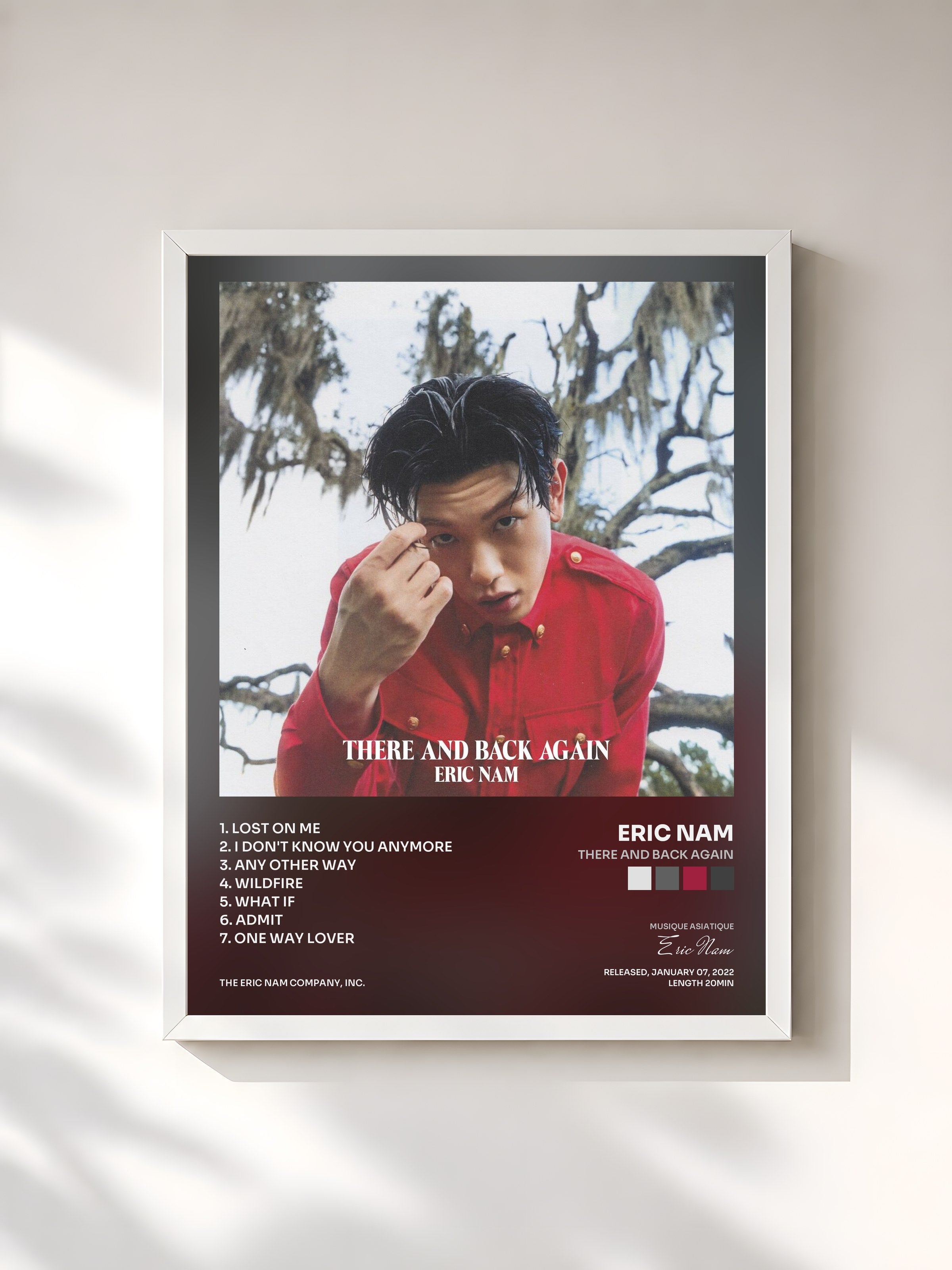 #blanc Tableau de l'album There And Back Again de Eric Nam, cadre blanc, imprimé et encadré en France
