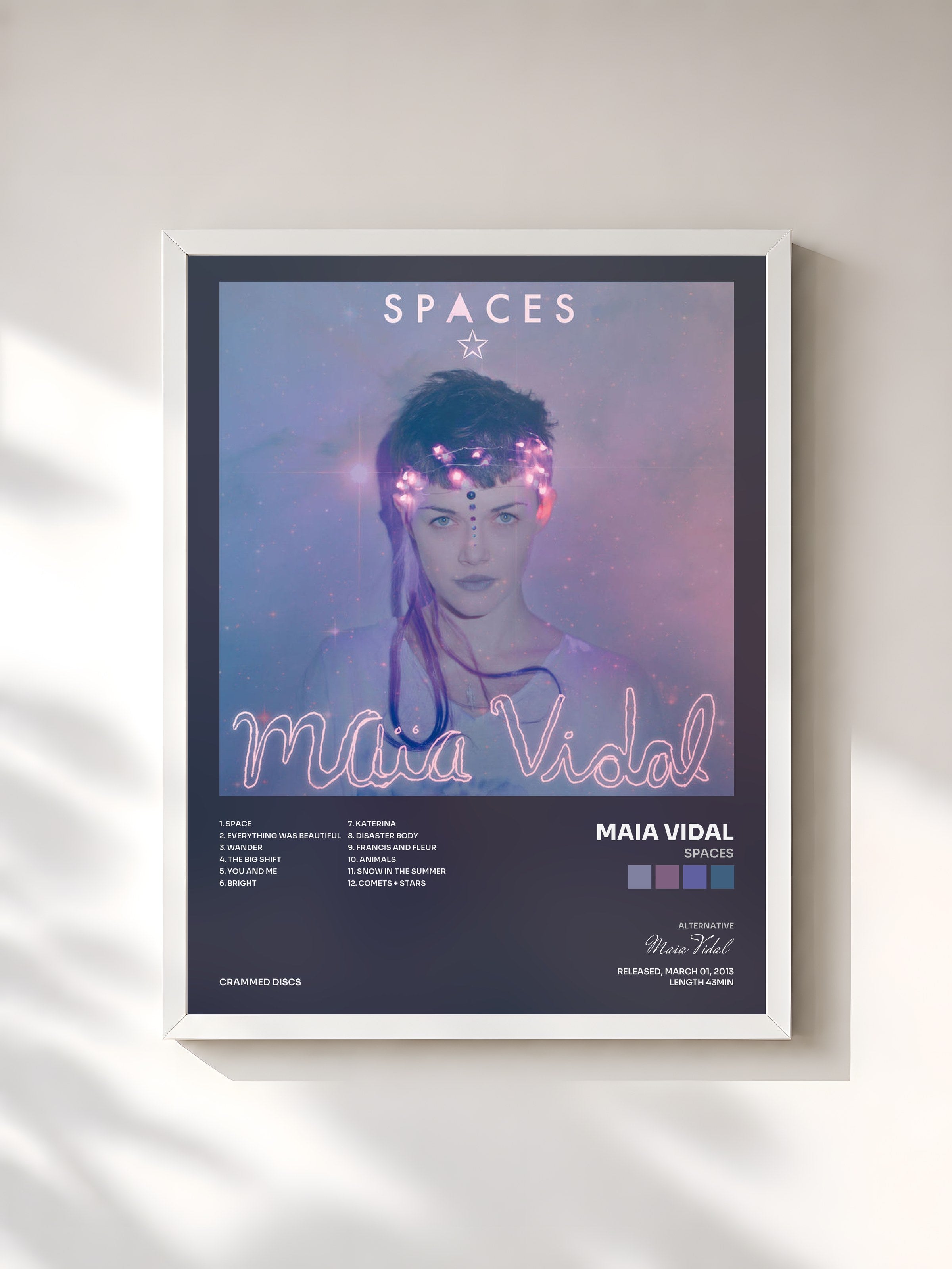 #blanc Tableau de l'album Spaces de Maia Vidal, cadre blanc, imprimé et encadré en France