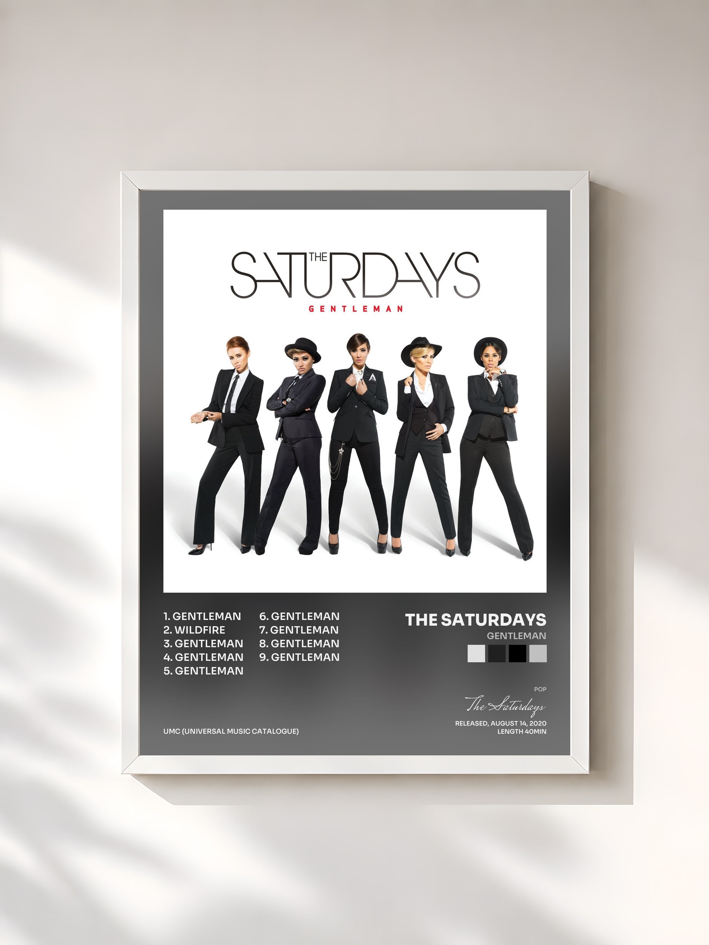 #blanc Tableau de l'album Gentleman de The Saturdays, cadre blanc, imprimé et encadré en France