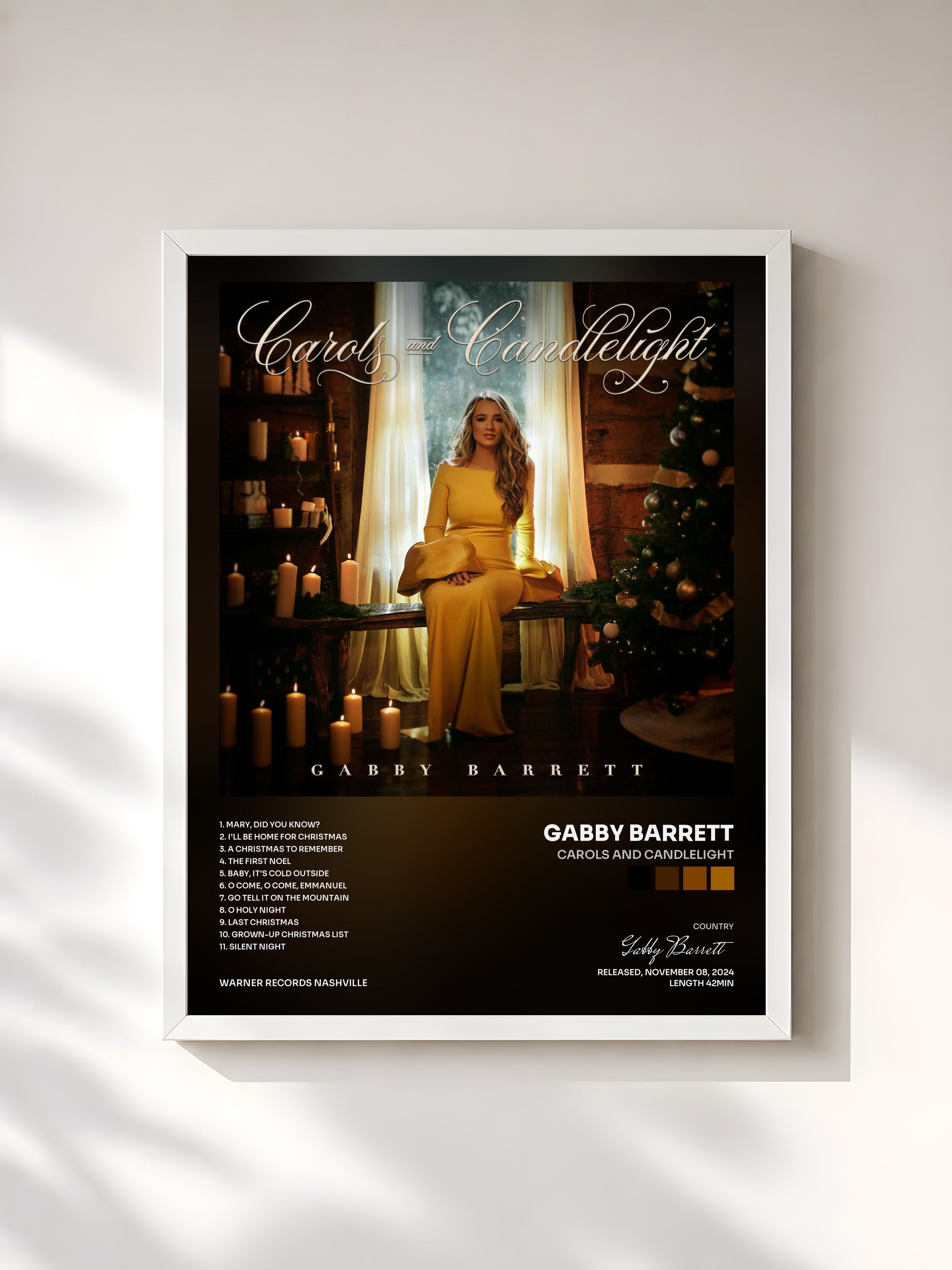 #blanc Tableau de l'album Carols and Candlelight de Gabby Barrett, cadre blanc, imprimé et encadré en France