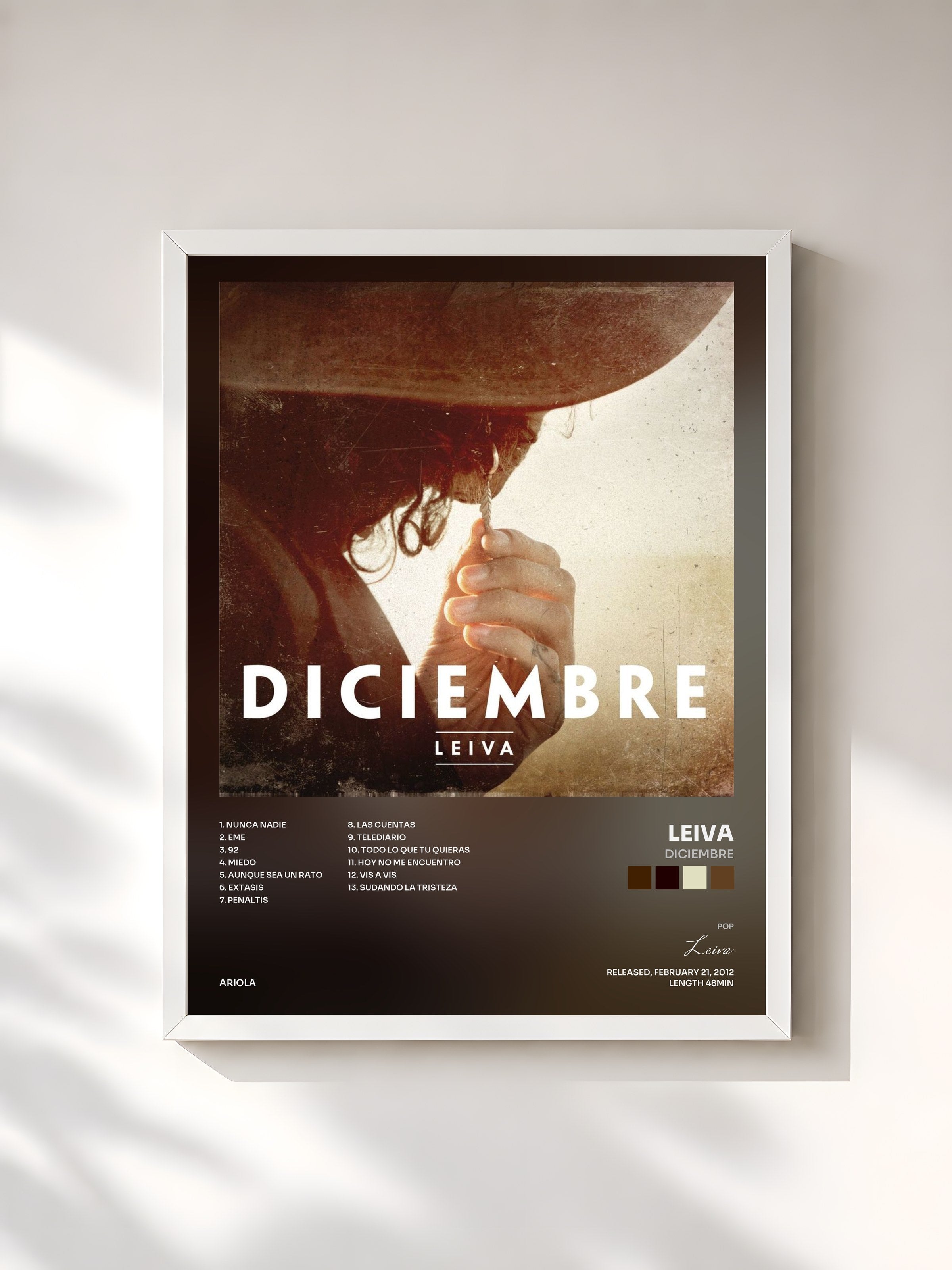 #blanc Tableau de l'album Diciembre de Leiva, cadre blanc, imprimé et encadré en France
