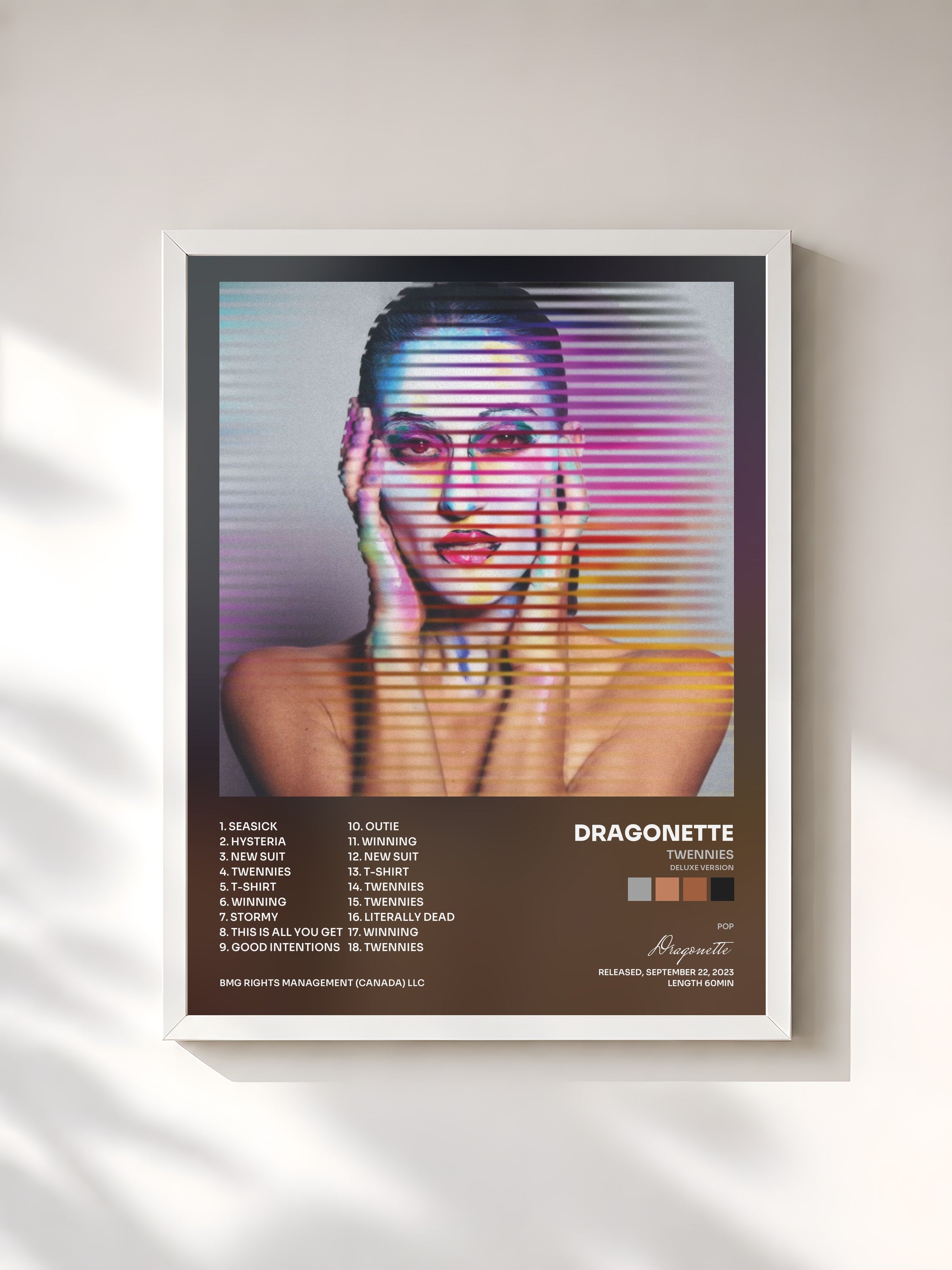 #blanc Tableau de l'album Twennies (Deluxe Version) de Dragonette, cadre blanc, imprimé et encadré en France