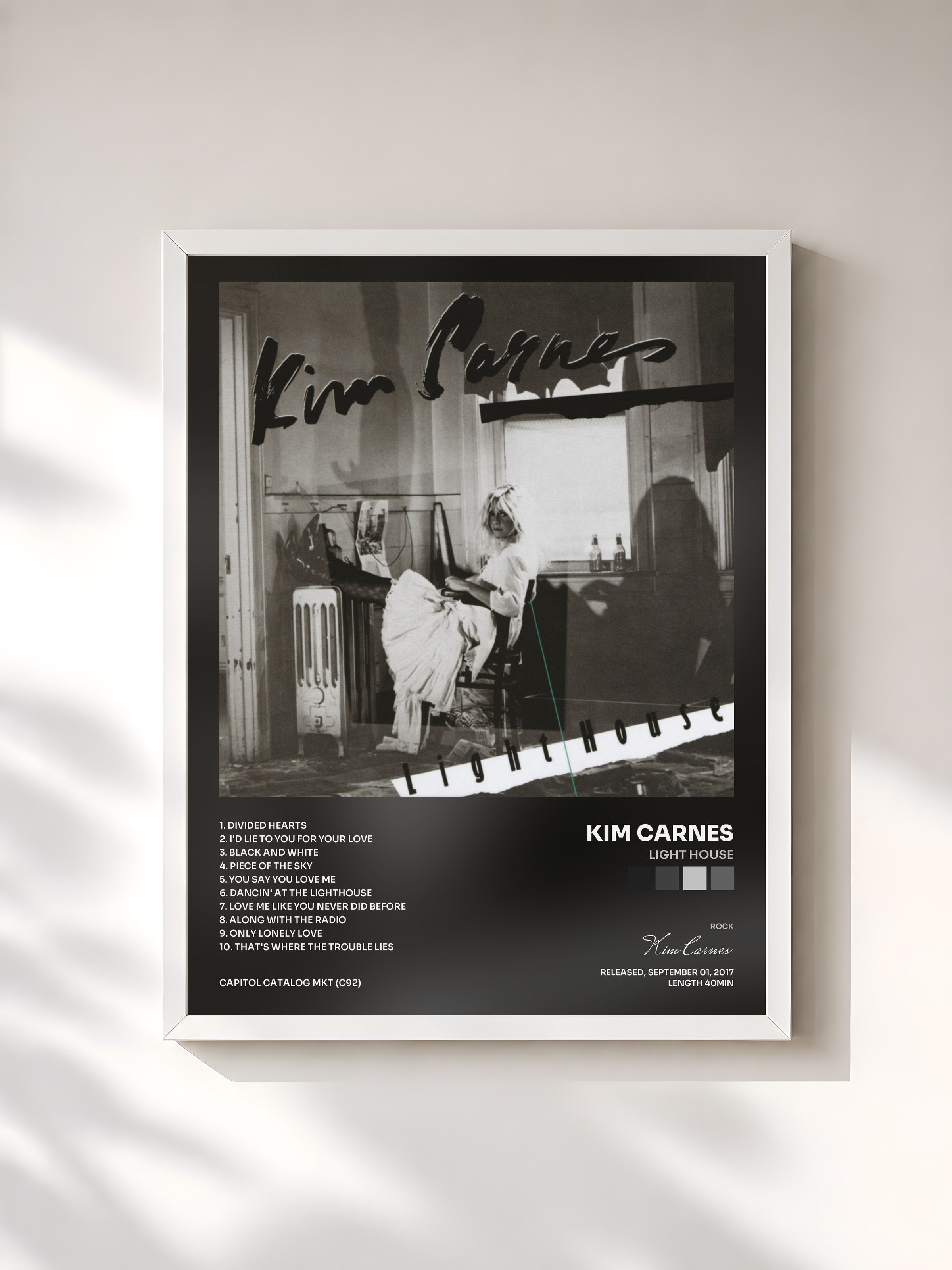 #blanc Tableau de l'album Light House de Kim Carnes, cadre blanc, imprimé et encadré en France