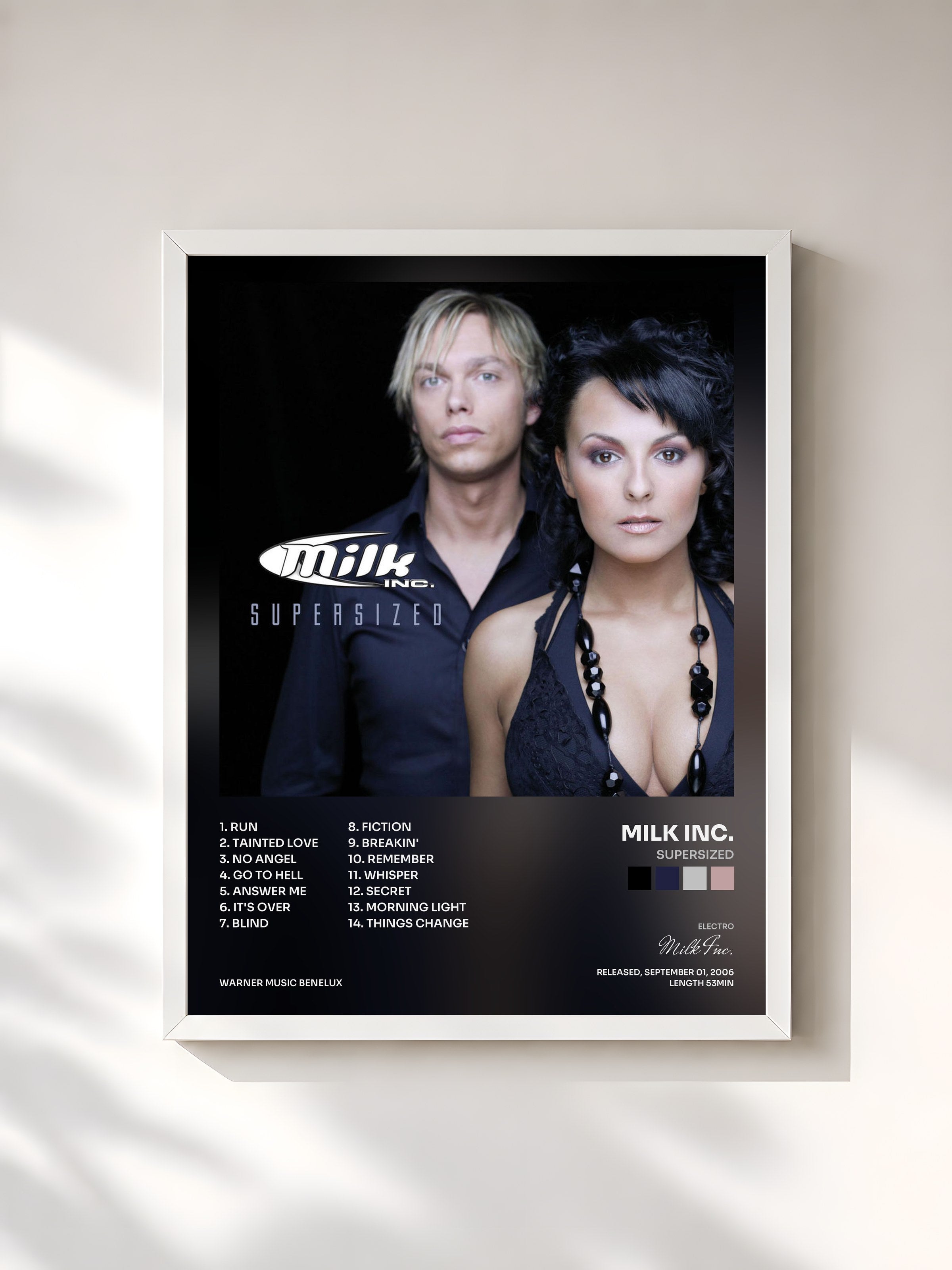 #blanc Tableau de l'album Supersized de Milk Inc., cadre blanc, imprimé et encadré en France