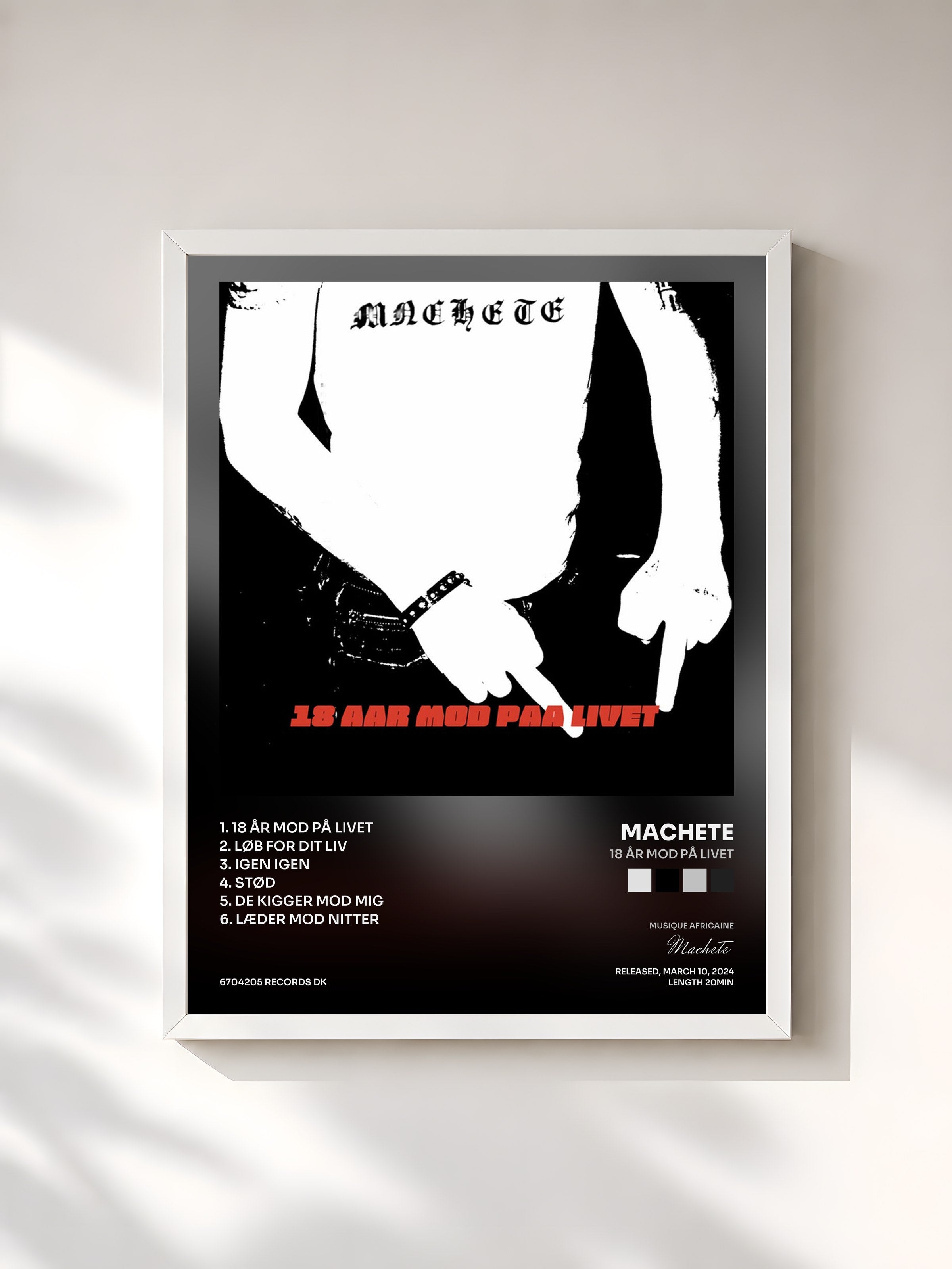#blanc Tableau de l'album 18 ÅR MOD PÅ LIVET de Machete, cadre blanc, imprimé et encadré en France