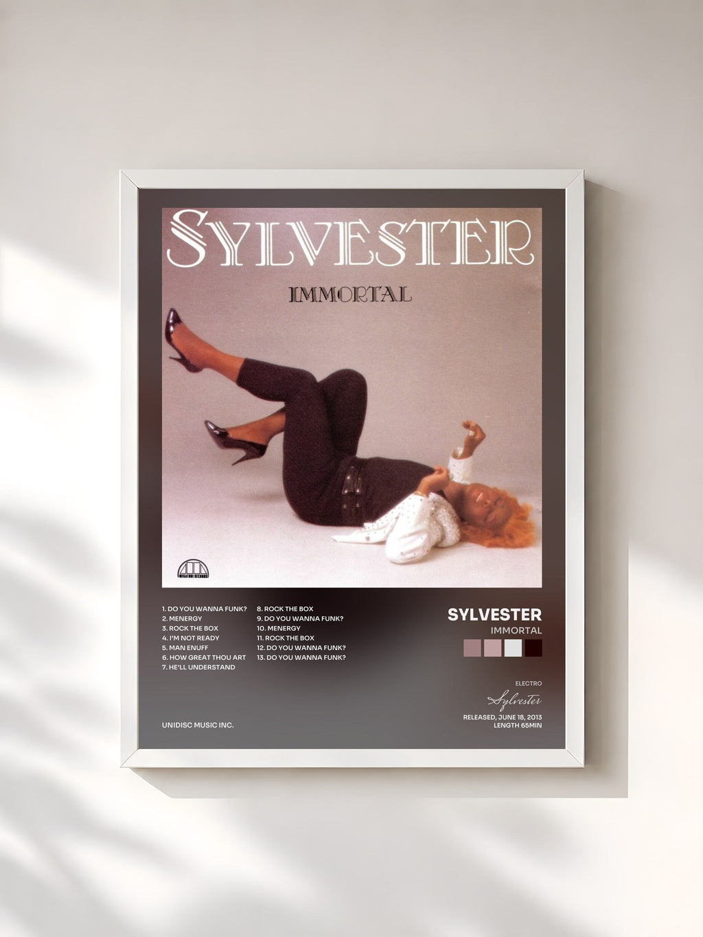 #blanc Immortal di Sylvester in stampa incorniciata, cornice bianca, stampata e incorniciata in Francia