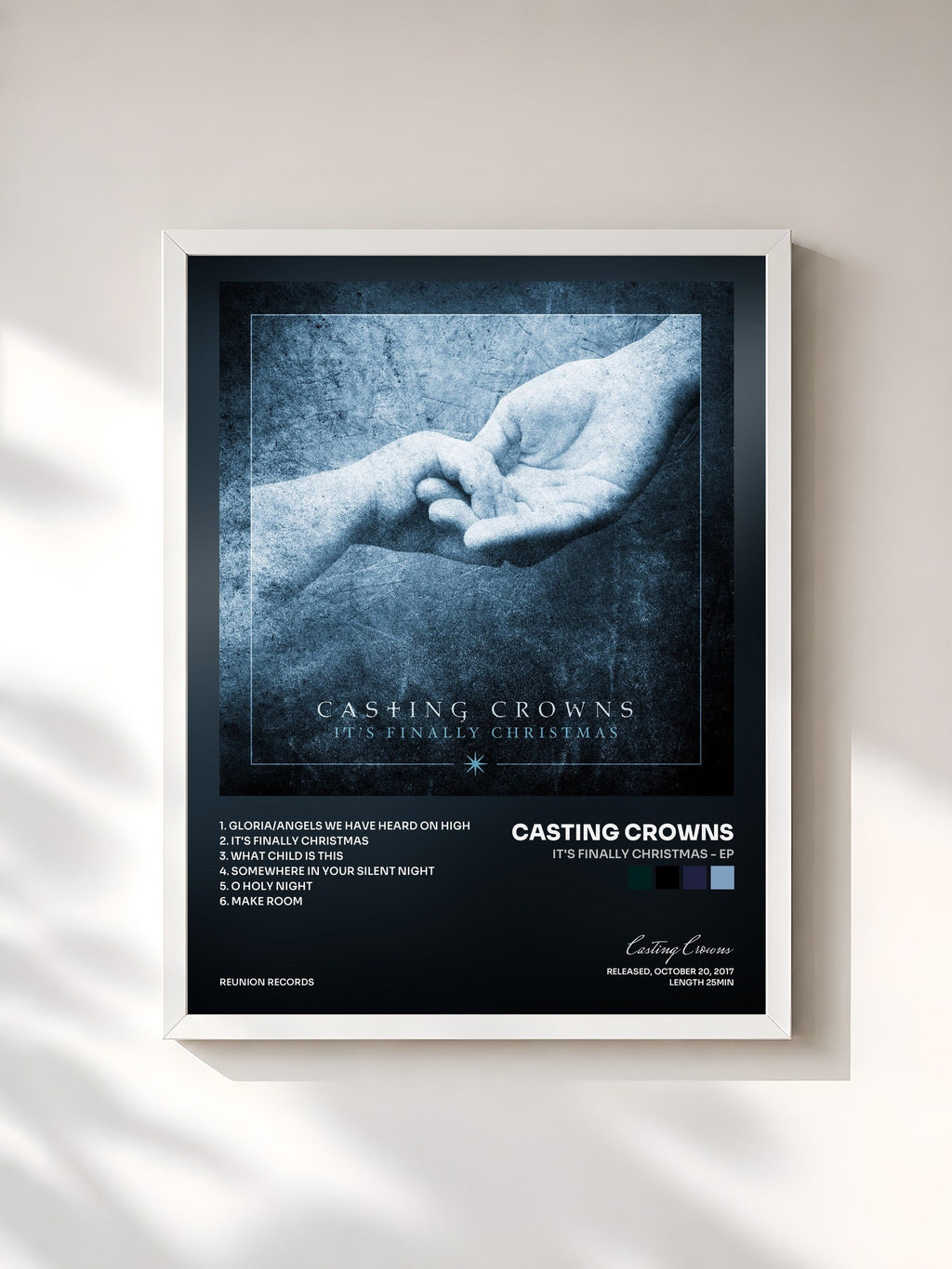 #blanc It's Finally Christmas - EP von Casting Crowns als gerahmter Kunstdruck, weißer Rahmen, gedruckt und gerahmt in Frankreich