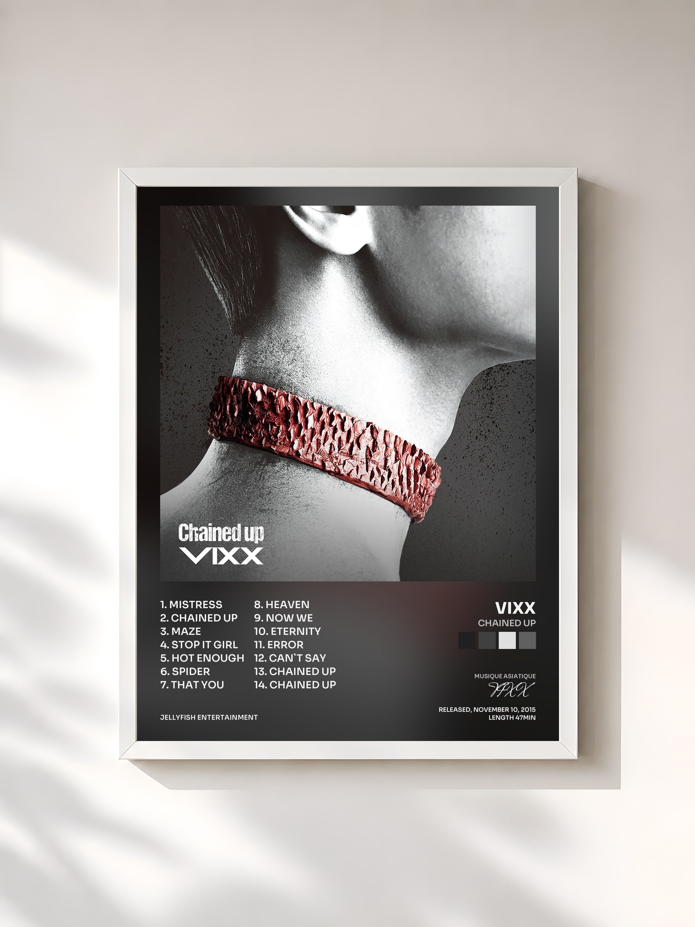 #blanc Tableau de l'album Chained Up de VIXX, cadre blanc, imprimé et encadré en France