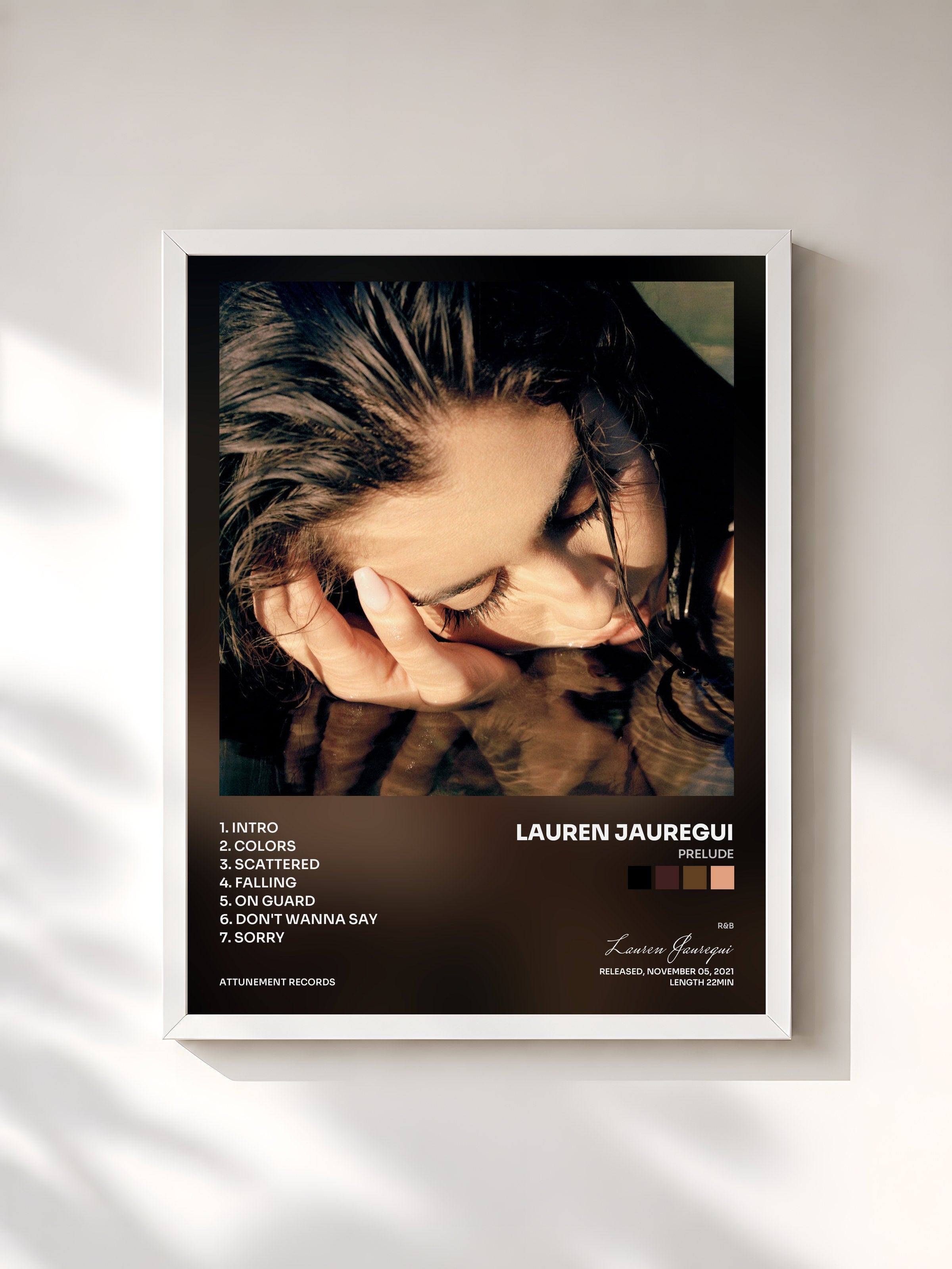 #blanc Tableau de l'album PRELUDE de Lauren Jauregui, cadre blanc, imprimé et encadré en France