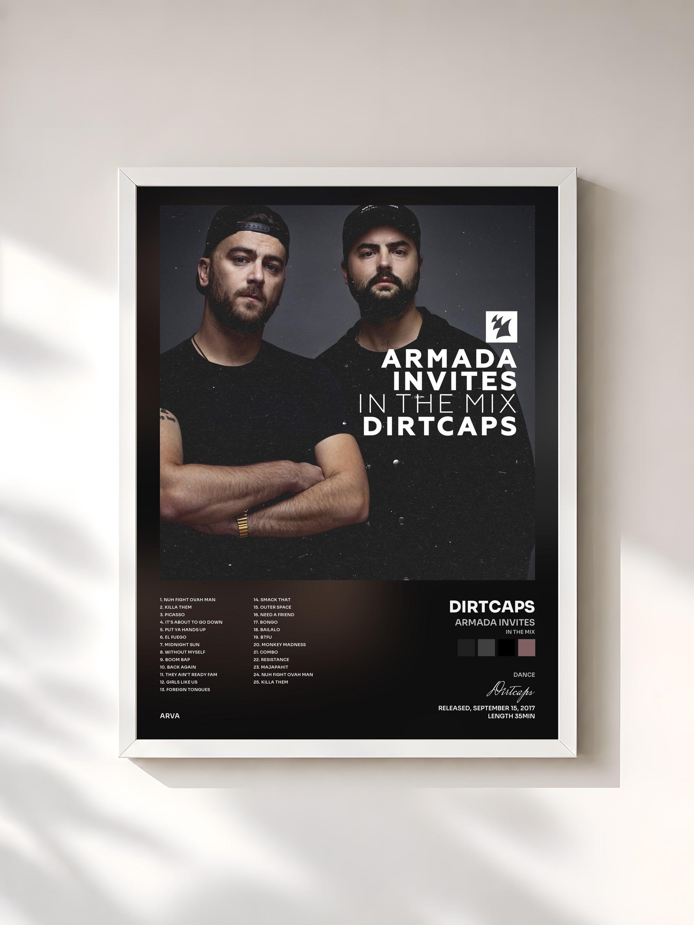 #blanc Tableau de l'album Armada Invites (In The Mix): Dirtcaps de Dirtcaps, cadre blanc, imprimé et encadré en France