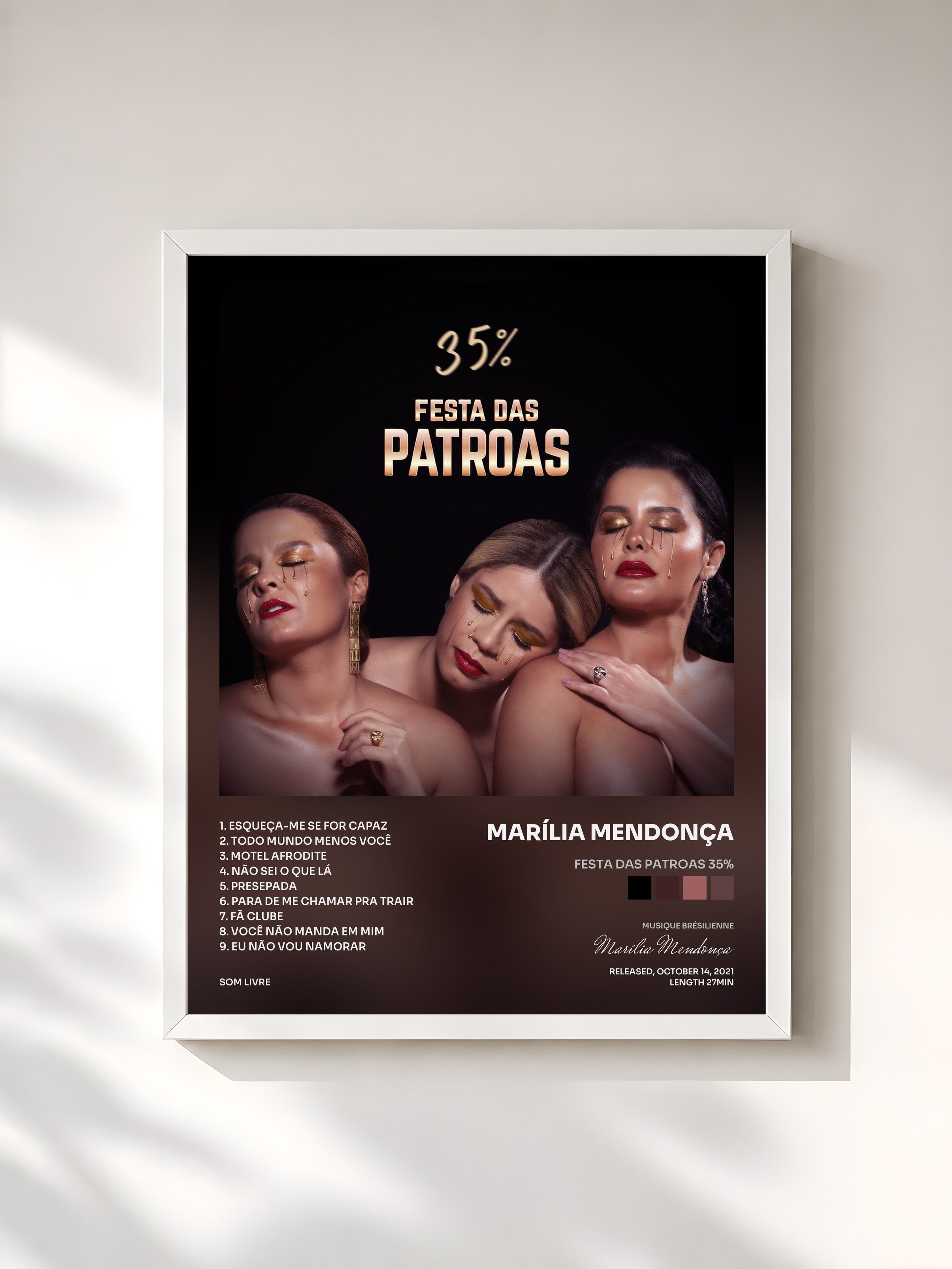 #blanc Tableau de l'album Festa das Patroas 35% de Marília Mendonça, cadre blanc, imprimé et encadré en France
