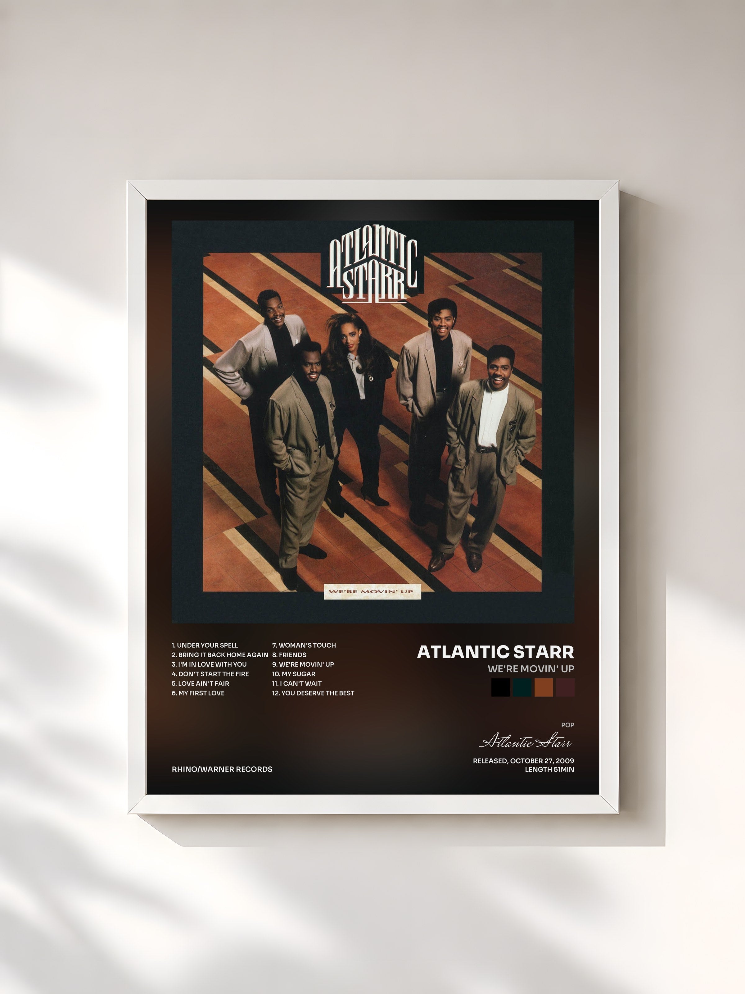 #blanc Tableau de l'album We're Movin' Up de Atlantic Starr, cadre blanc, imprimé et encadré en France