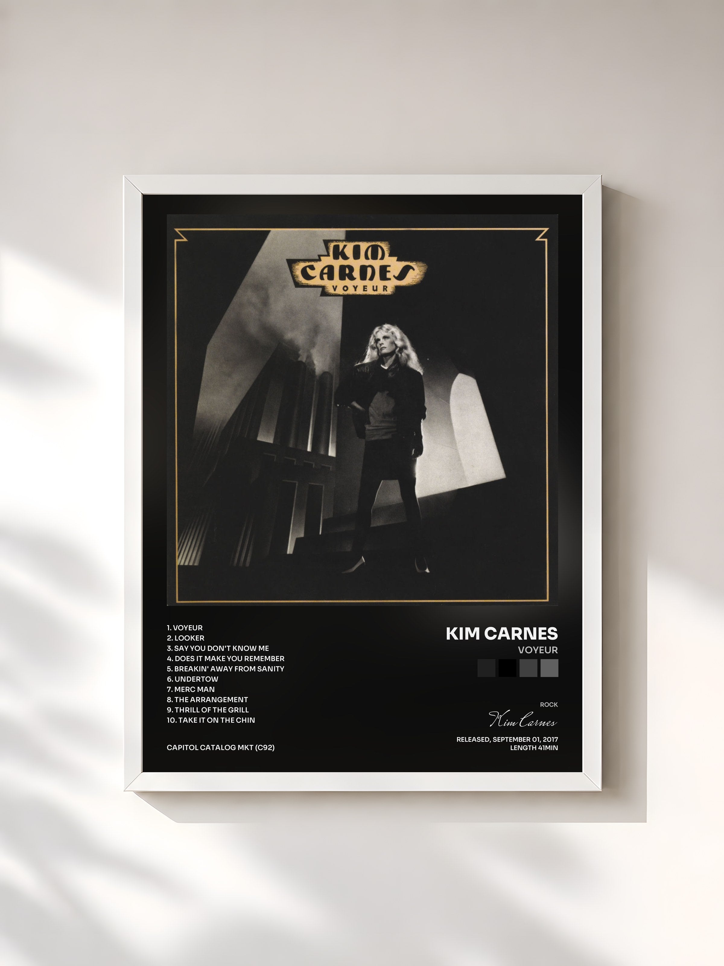 #blanc Tableau de l'album Voyeur de Kim Carnes, cadre blanc, imprimé et encadré en France