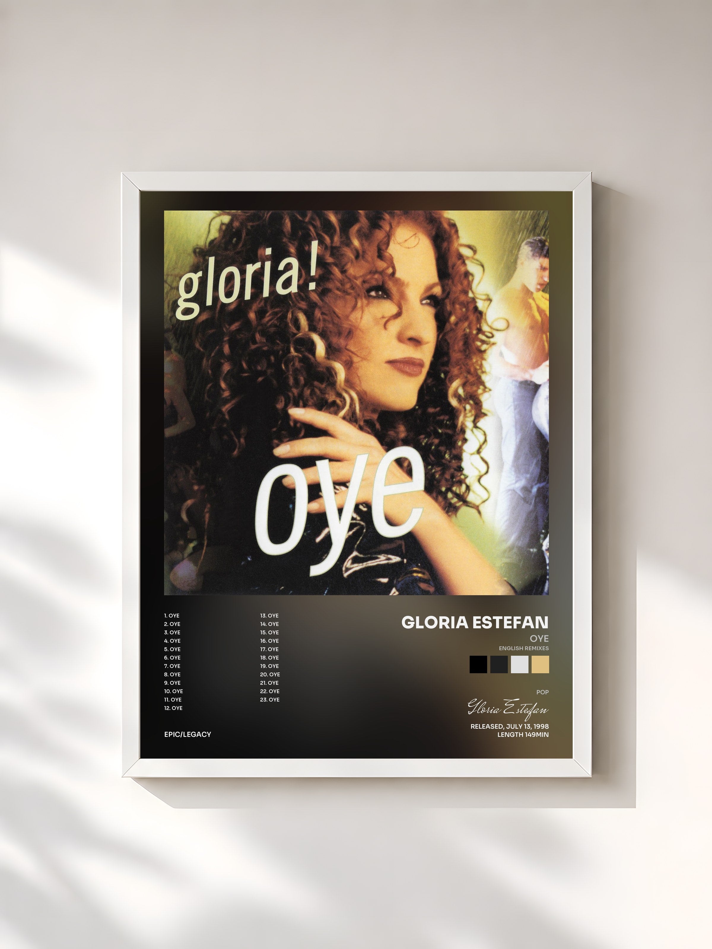 #blanc Tableau de l'album Oye (English Remixes) de Gloria Estefan, cadre blanc, imprimé et encadré en France