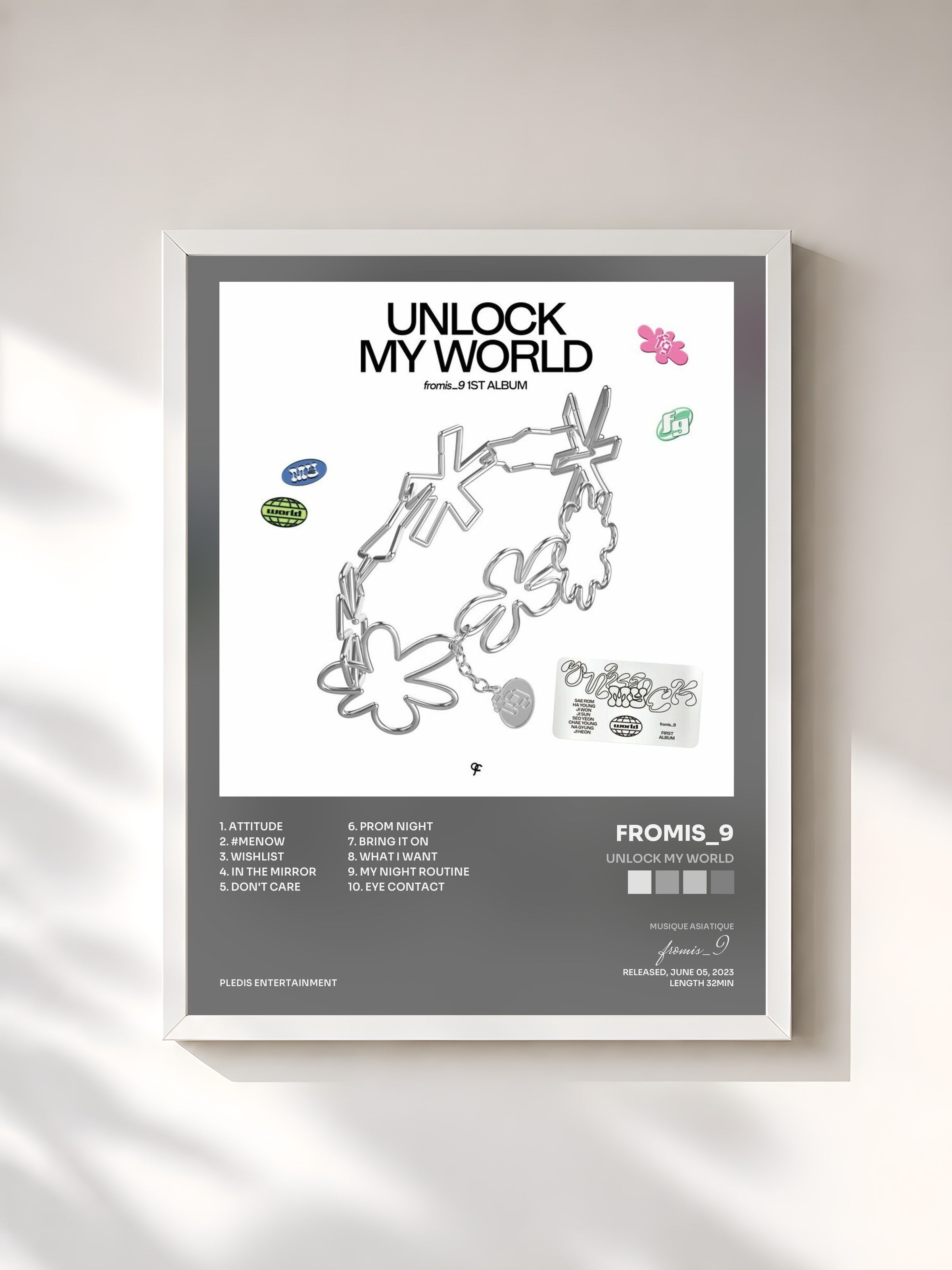 #blanc Tableau de l'album Unlock My World de fromis_9, cadre blanc, imprimé et encadré en France