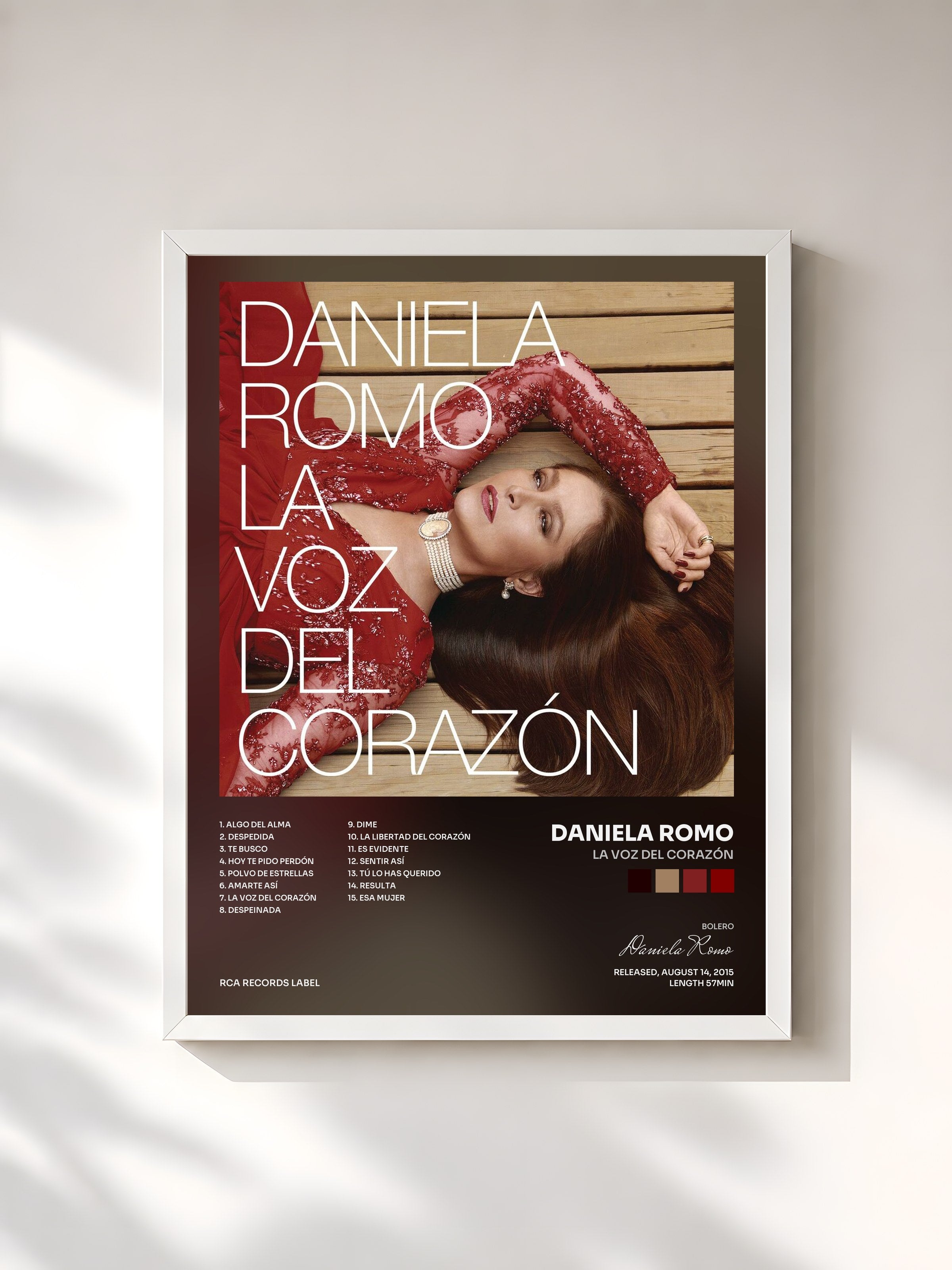 #blanc Tableau de l'album La Voz del Corazón de Daniela Romo, cadre blanc, imprimé et encadré en France