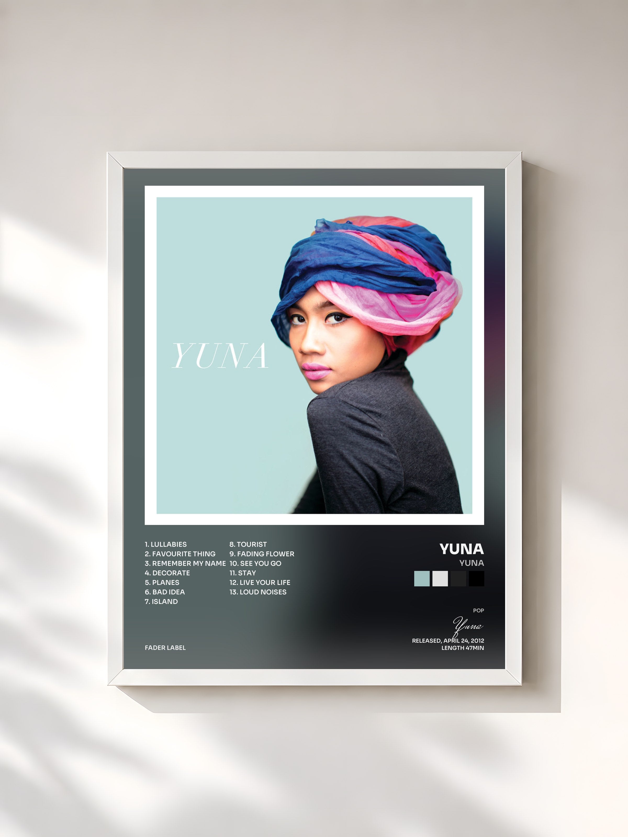 #blanc Tableau de l'album Yuna de Yuna, cadre blanc, imprimé et encadré en France