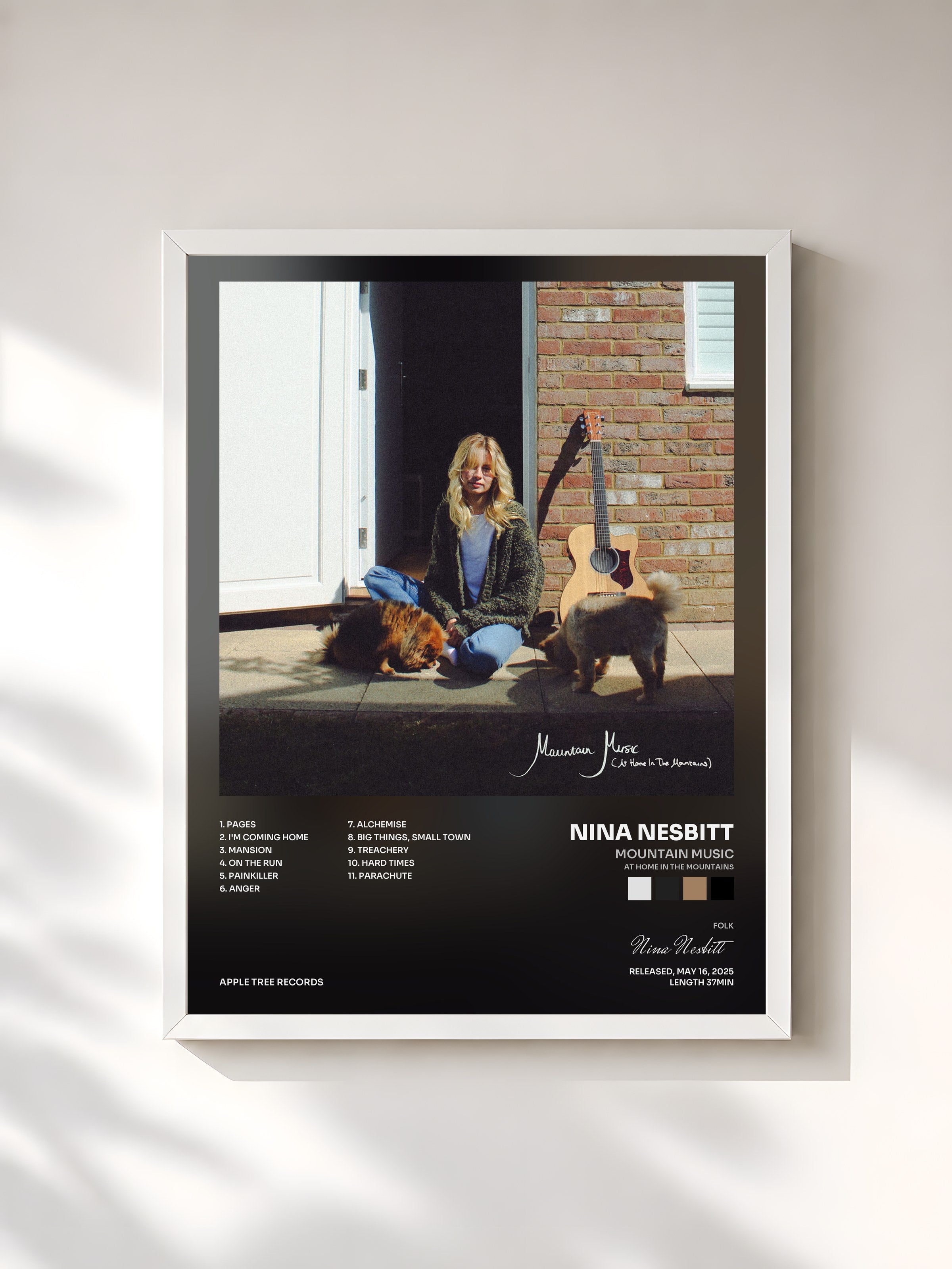 #blanc Tableau de l'album Mountain Music (At Home In The Mountains) de Nina Nesbitt, cadre blanc, imprimé et encadré en France