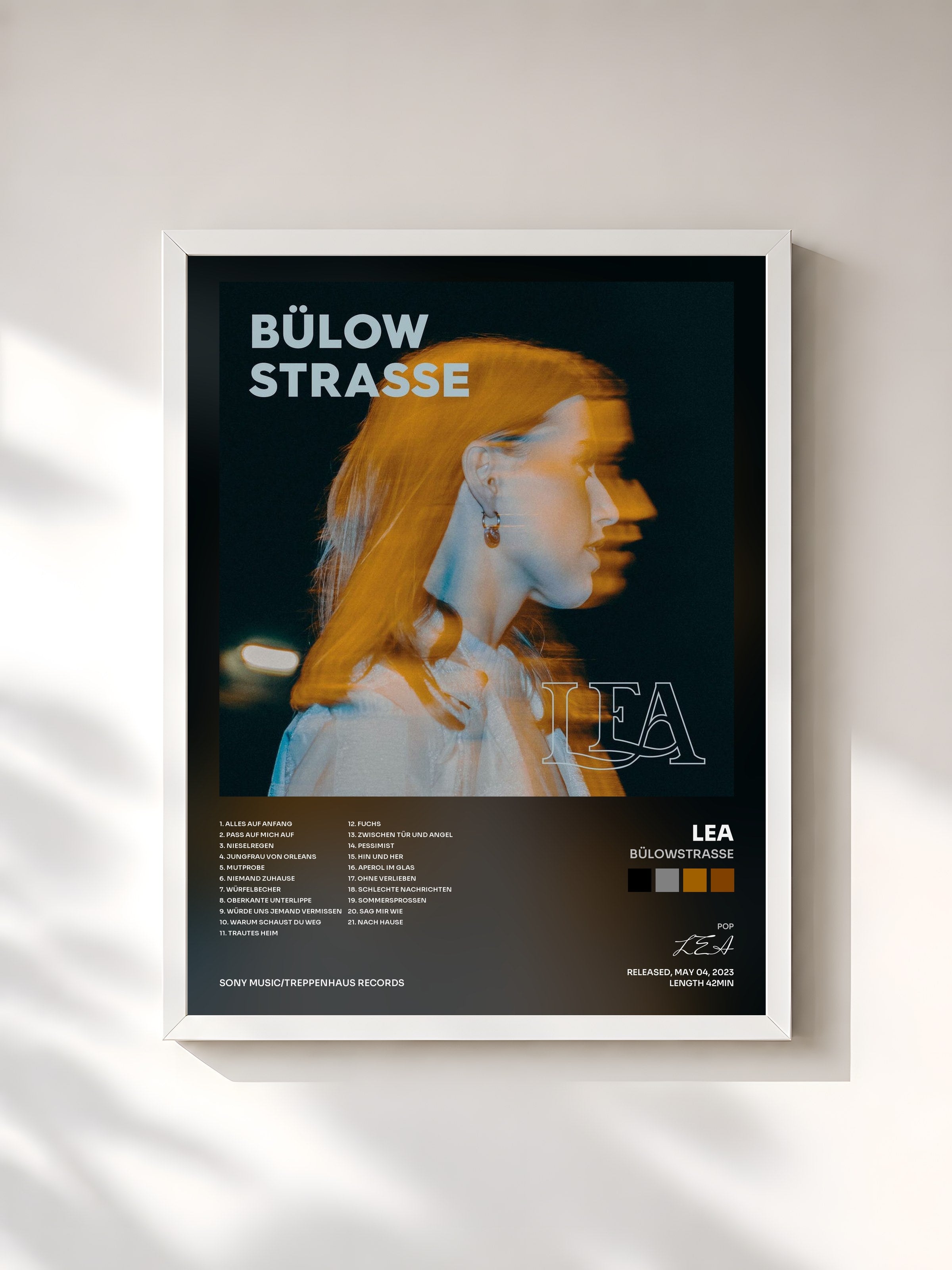 #blanc Tableau de l'album Bülowstrasse de LEA, cadre blanc, imprimé et encadré en France