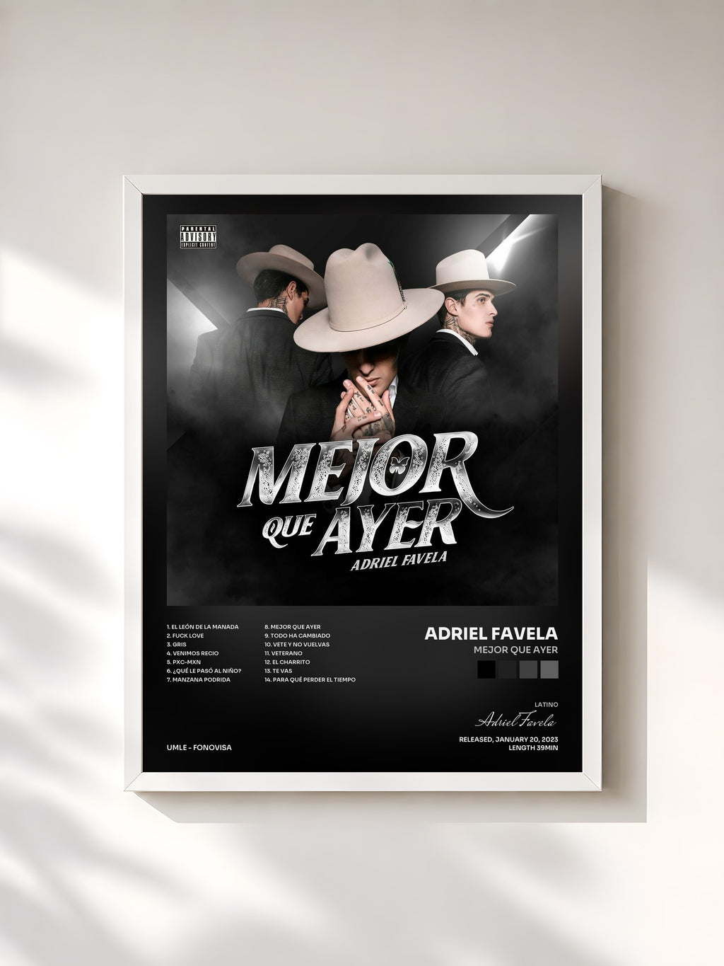 #blanc Tableau de l'album Mejor Que Ayer de Adriel Favela, cadre blanc, imprimé et encadré en France