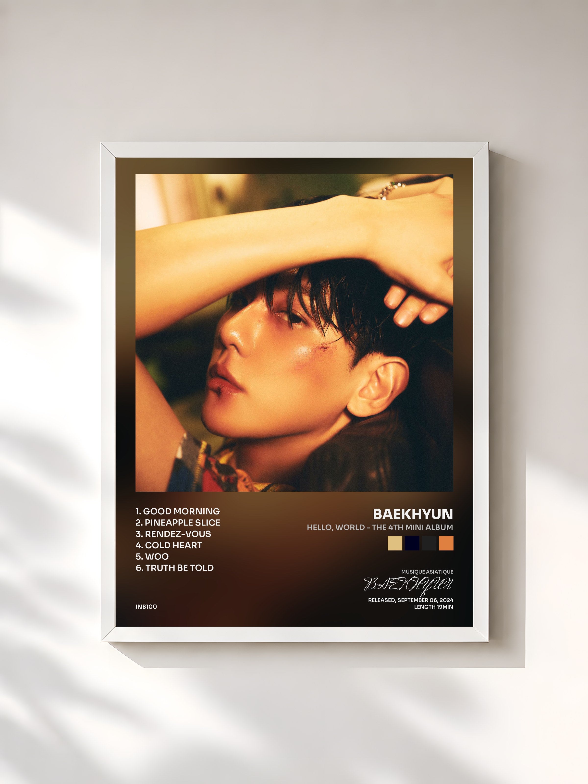 #blanc Tableau de l'album Hello, World - The 4th Mini Album de BAEKHYUN, cadre blanc, imprimé et encadré en France