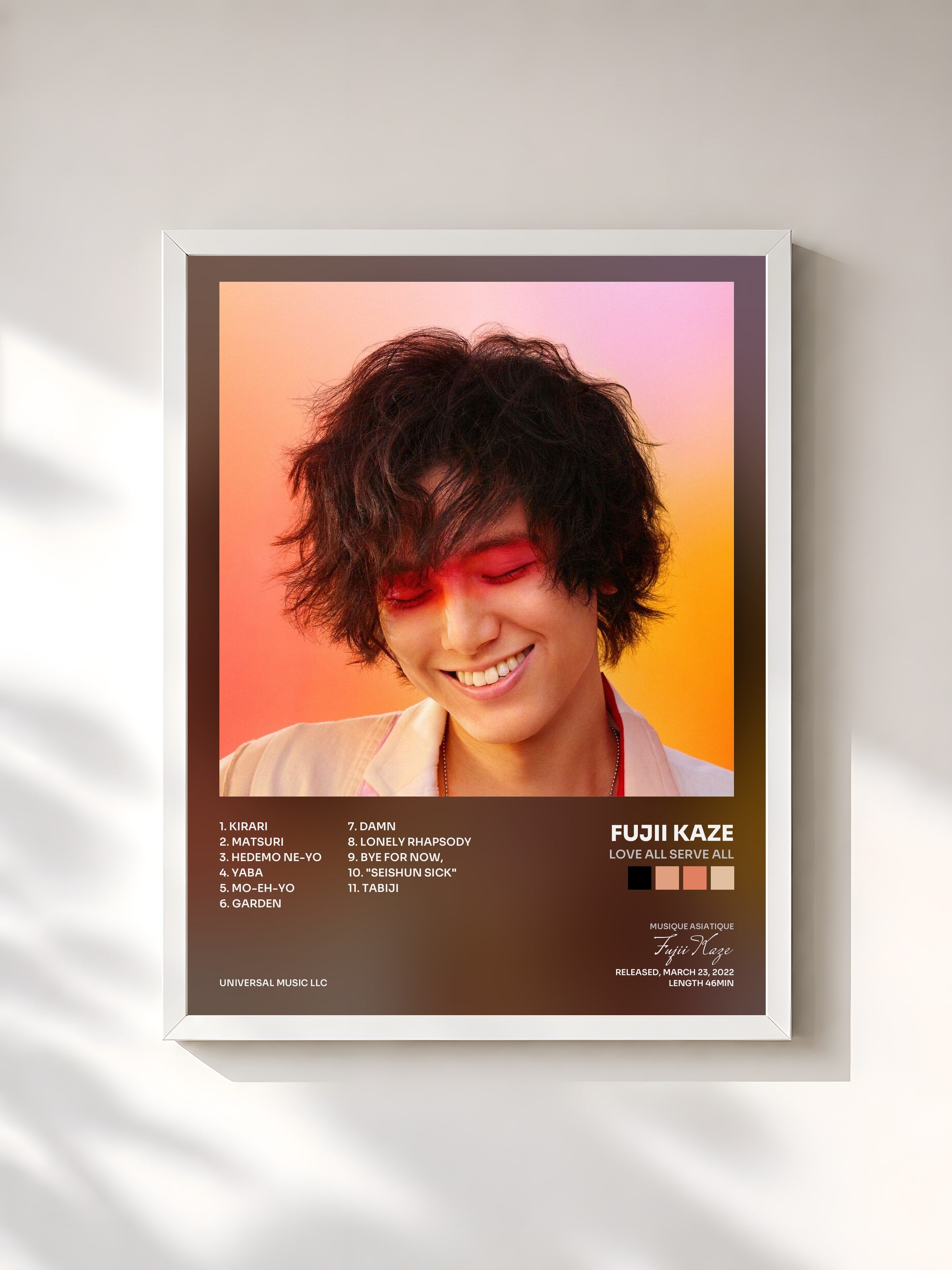 #blanc Tableau de l'album LOVE ALL SERVE ALL de Fujii Kaze, cadre blanc, imprimé et encadré en France