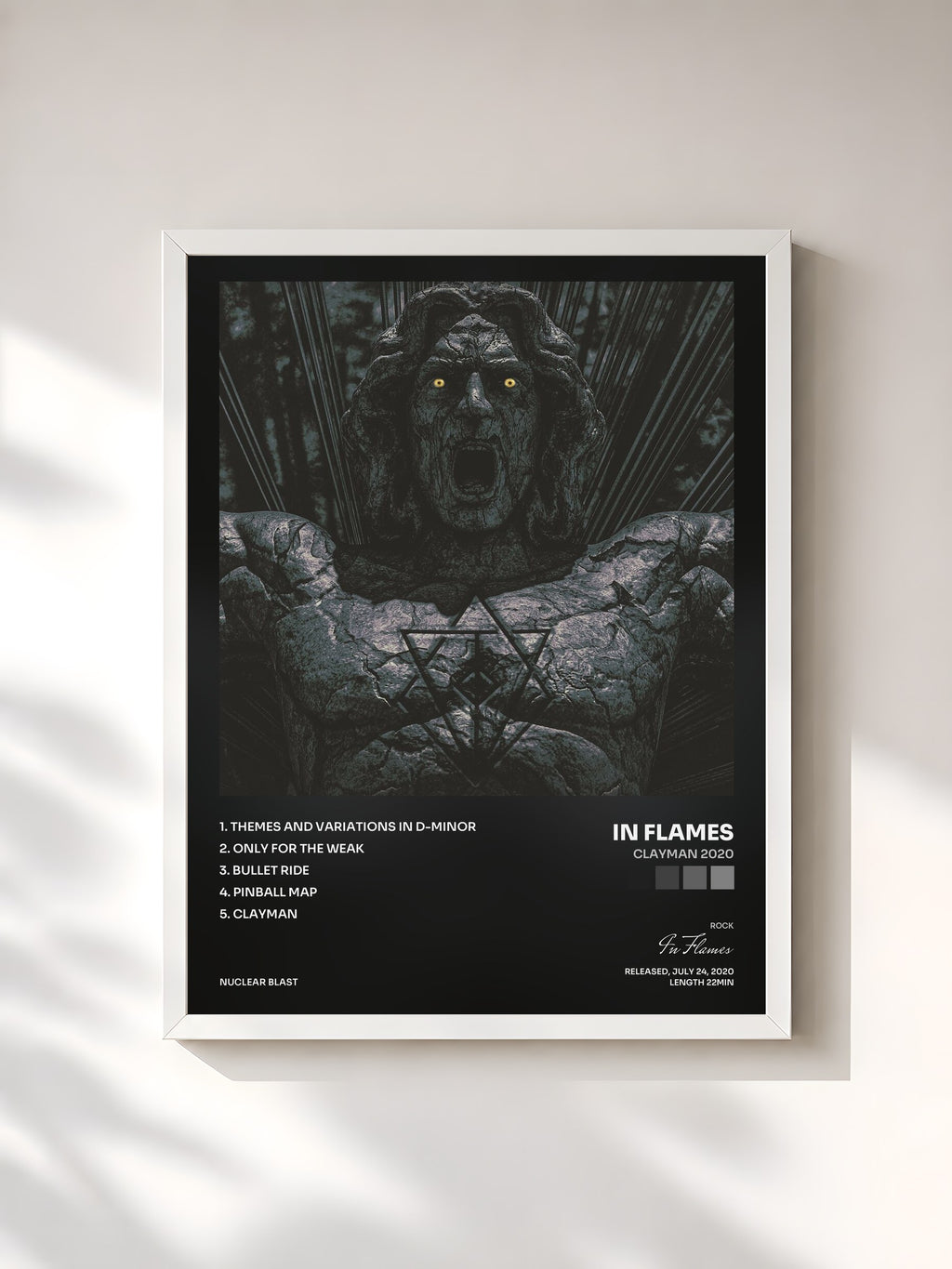 #blanc Tableau de l'album Clayman 2020 de In Flames, cadre blanc, imprimé et encadré en France