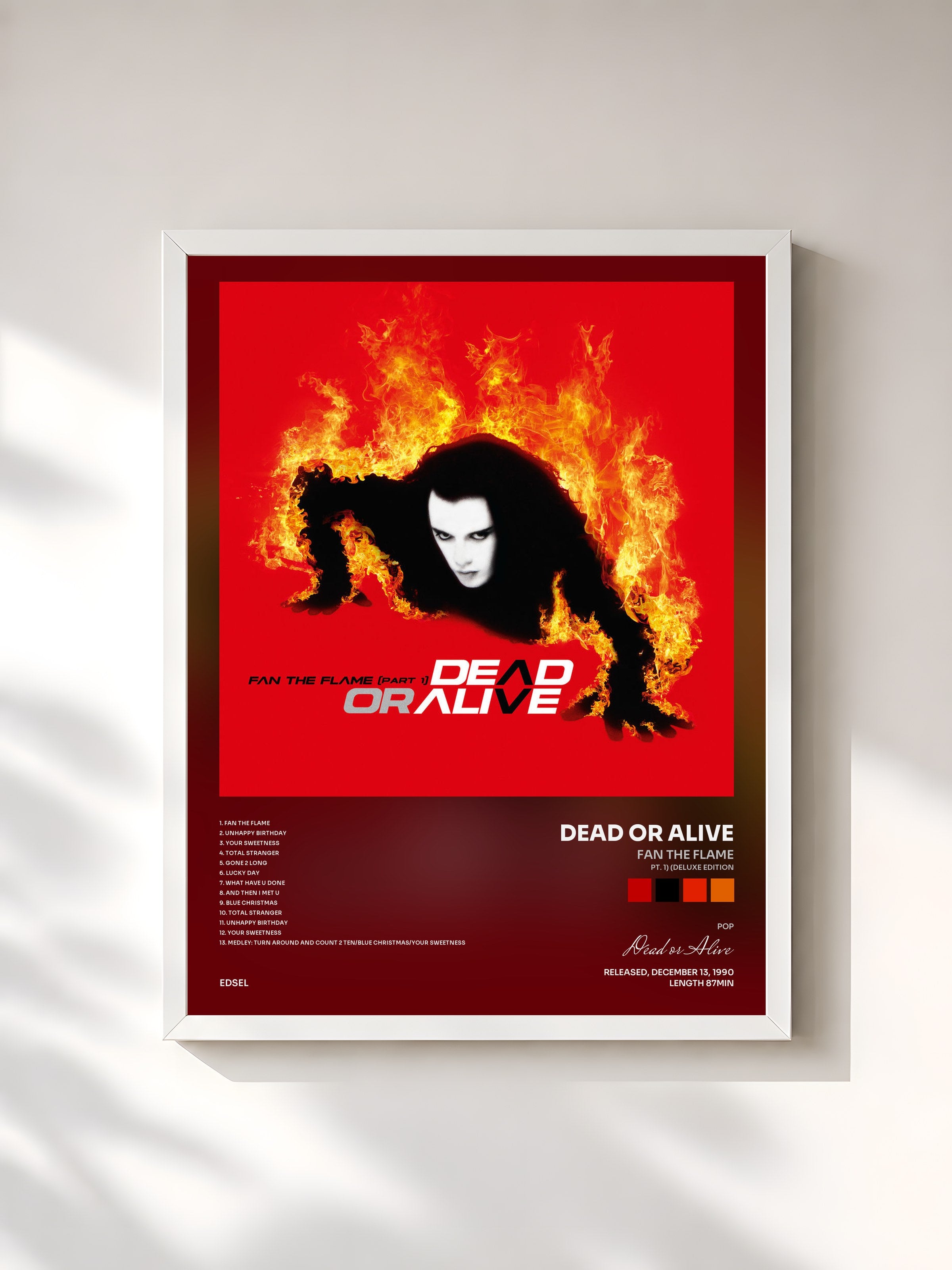 #blanc Tableau de l'album Fan the Flame (Pt. 1) (Deluxe Edition) de Dead or Alive, cadre blanc, imprimé et encadré en France