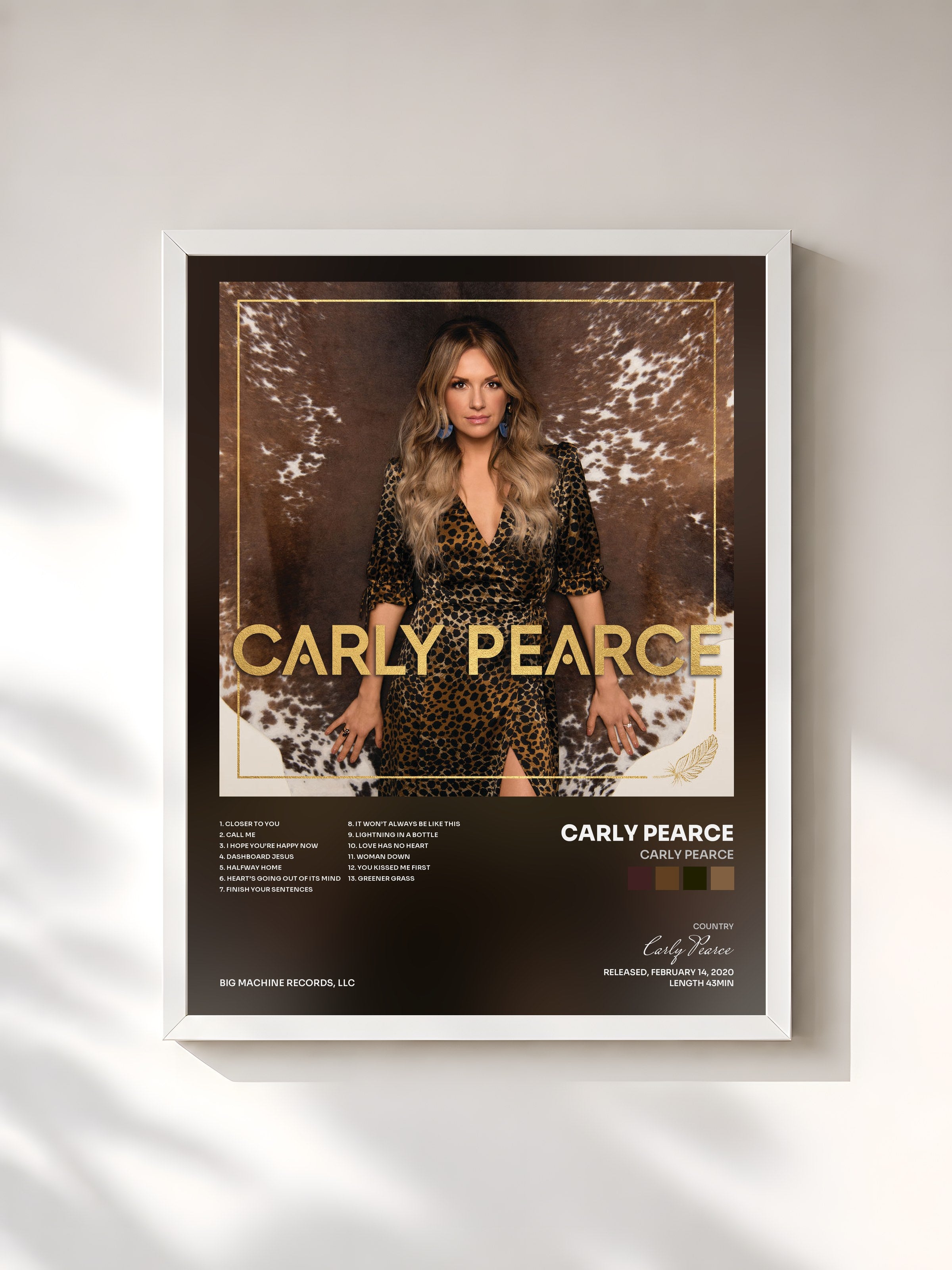 #blanc Tableau de l'album Carly Pearce de Carly Pearce, cadre blanc, imprimé et encadré en France
